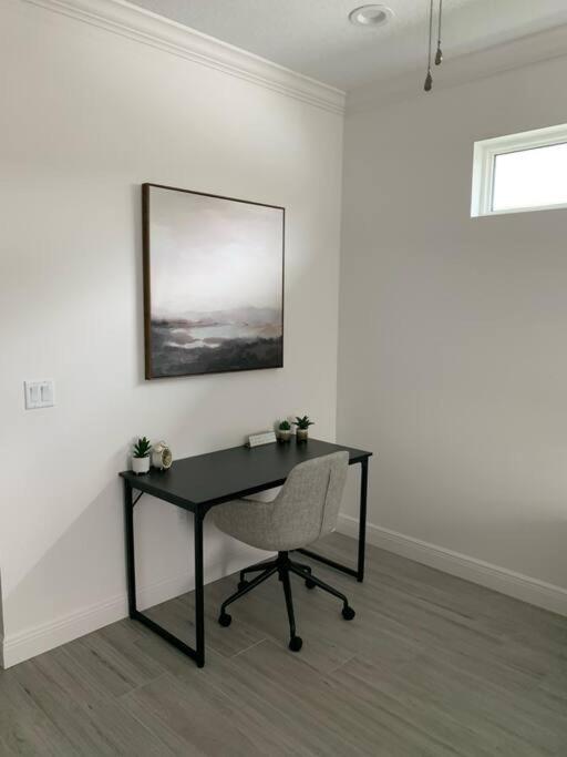 Three-Bedroom House photo 2