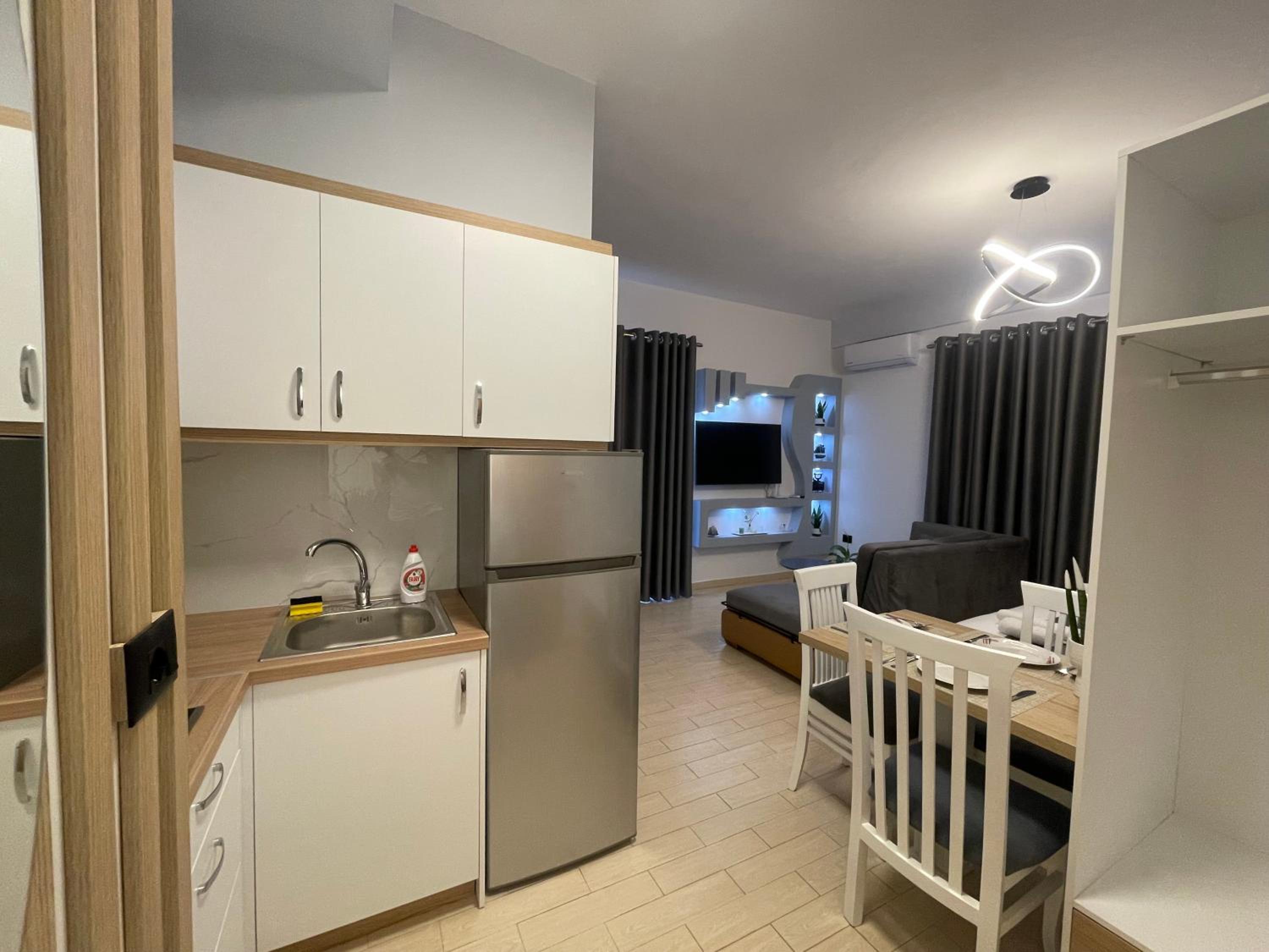 One-Bedroom Apartment photo 2