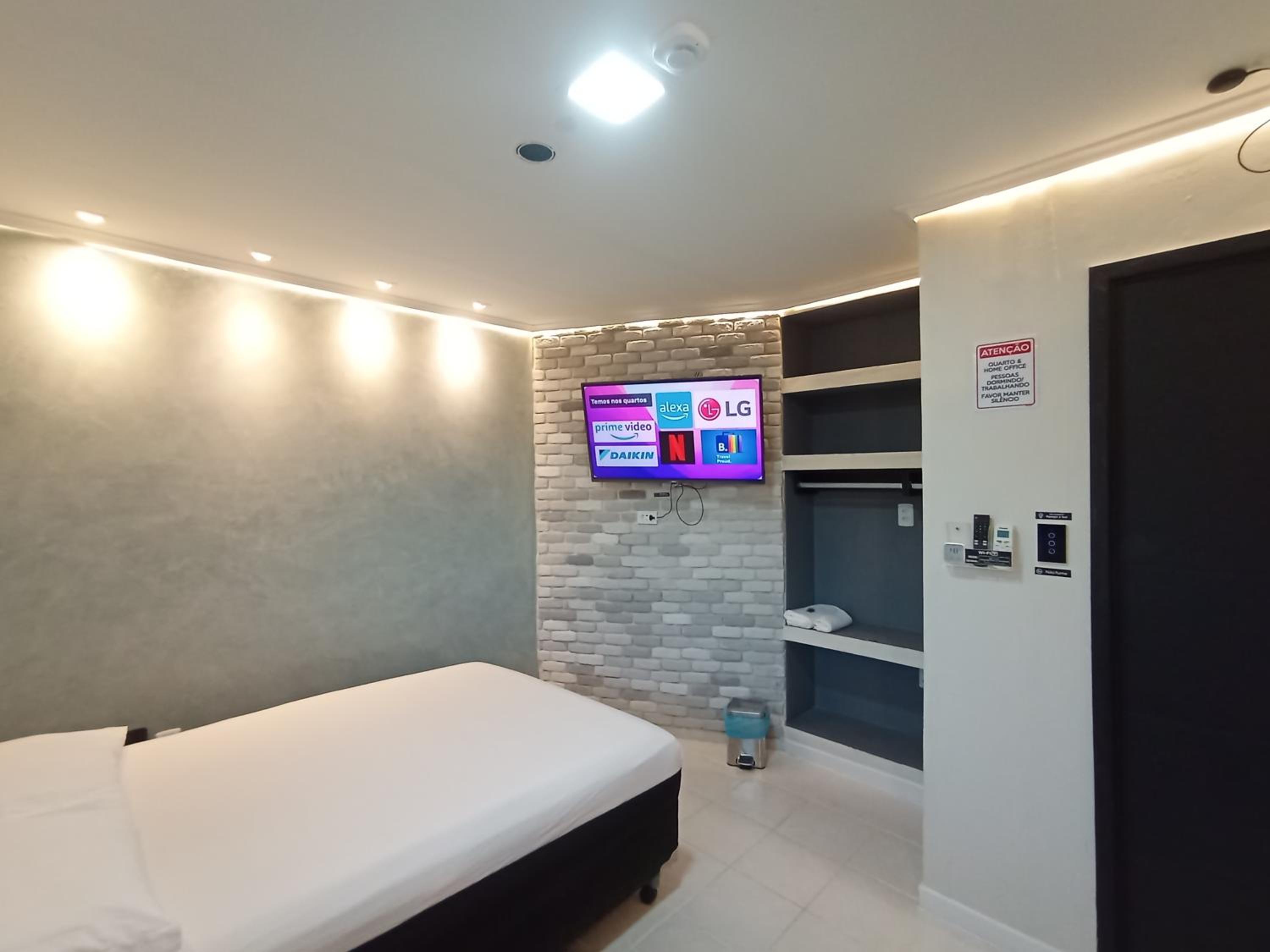 Double Room with Shared Toilet