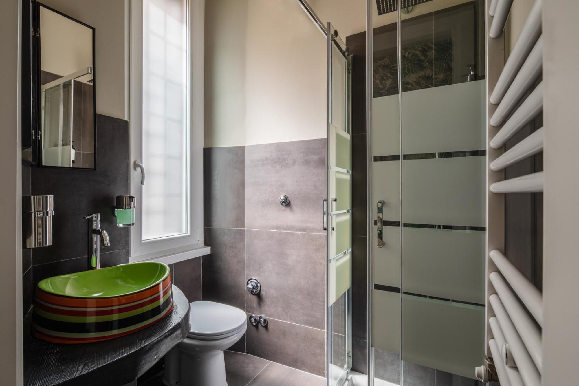 Single Room with Private Bathroom photo 3