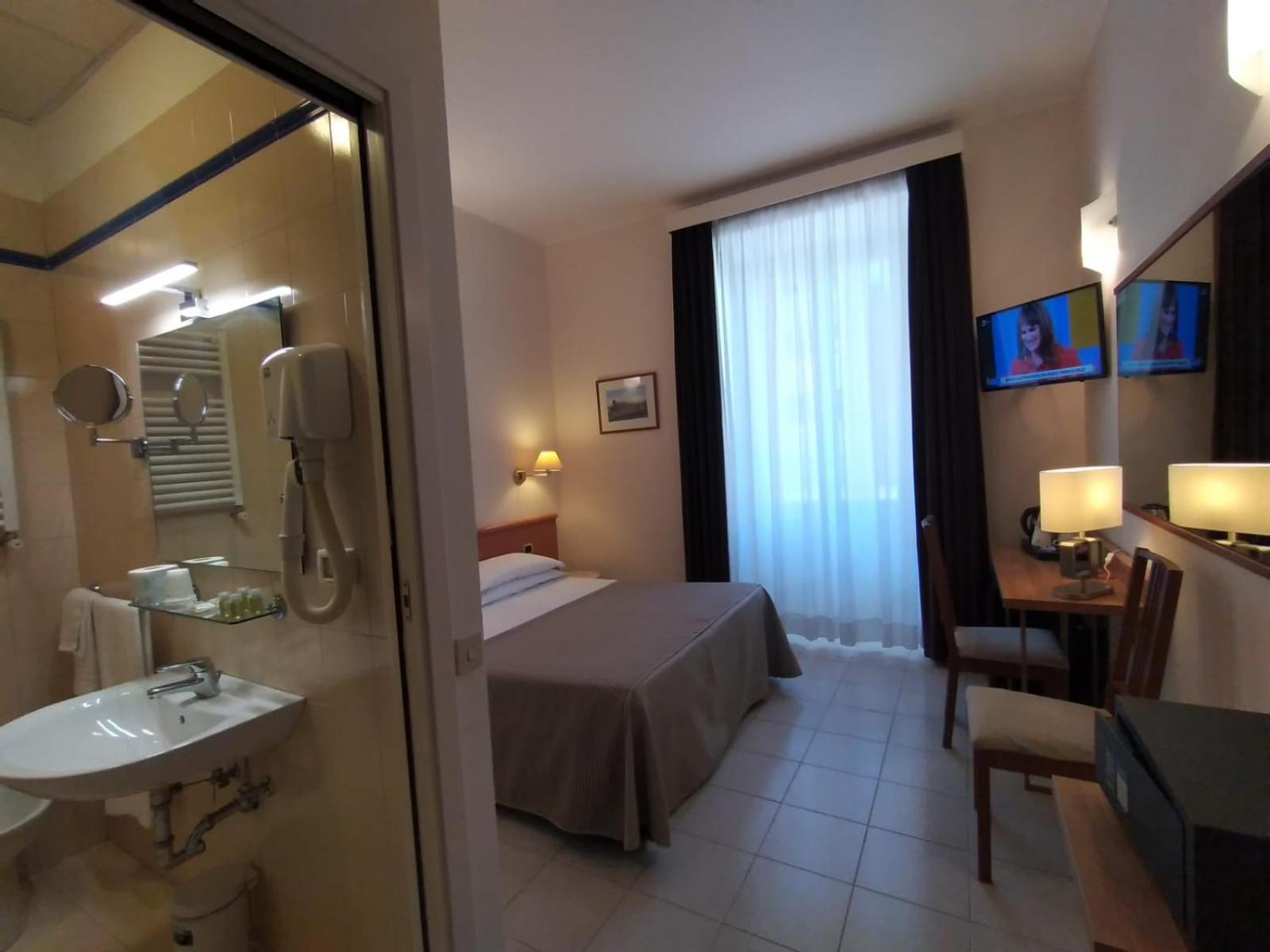 Double Room (1 Adult) photo 1