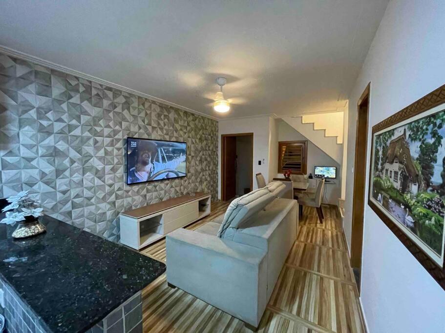 Four-Bedroom House photo 1