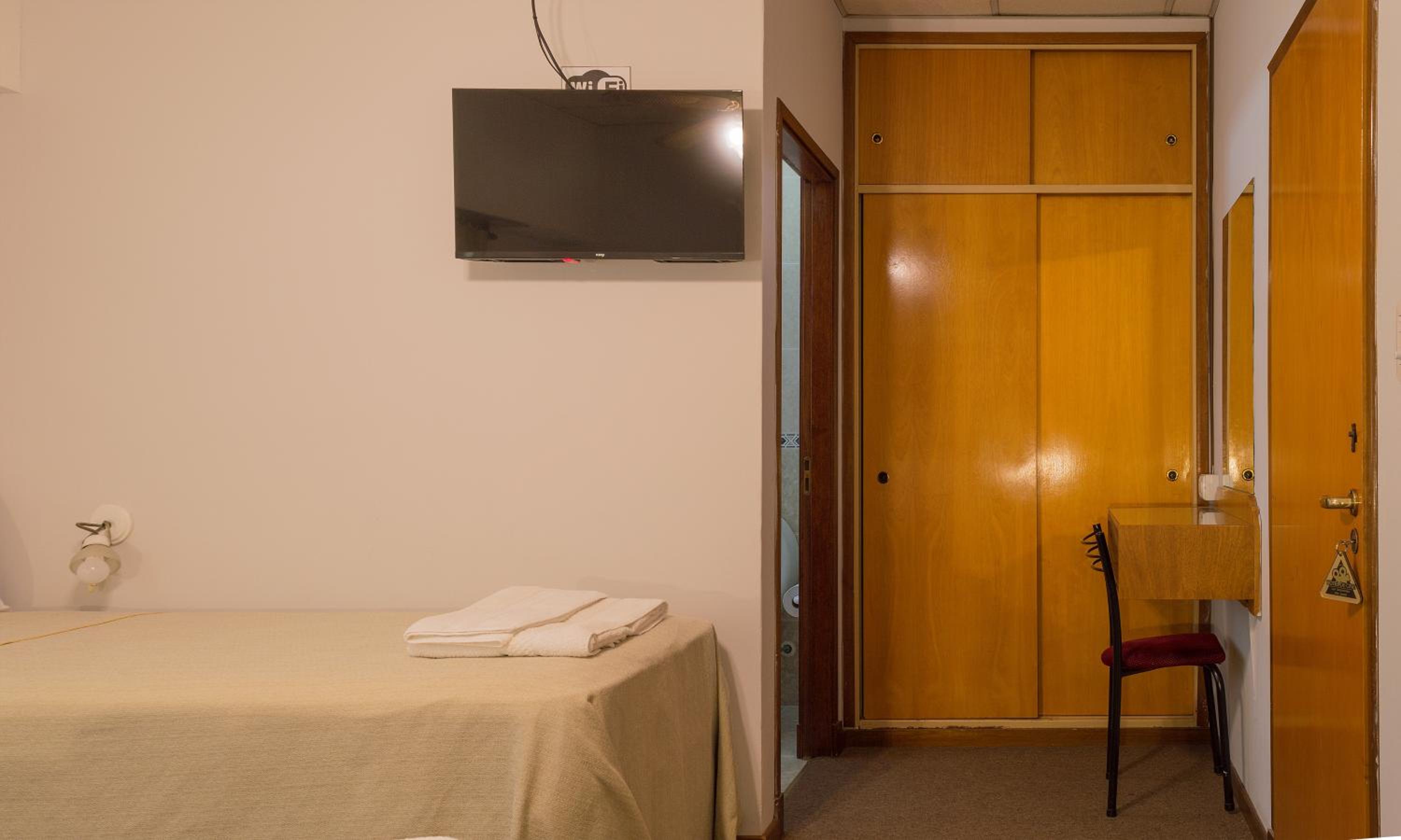 Standard Triple Room photo 3
