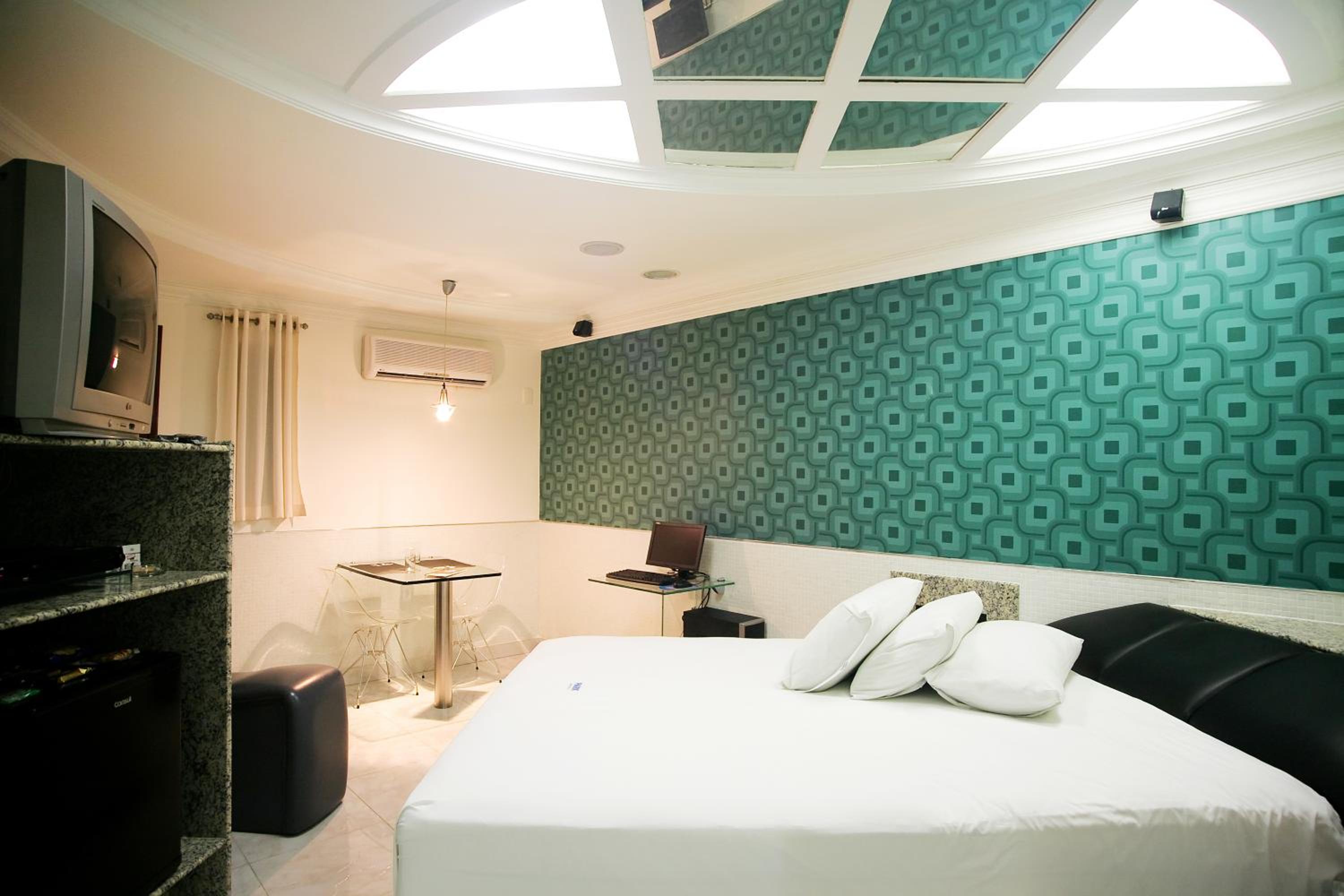 Deluxe Suite photo 1