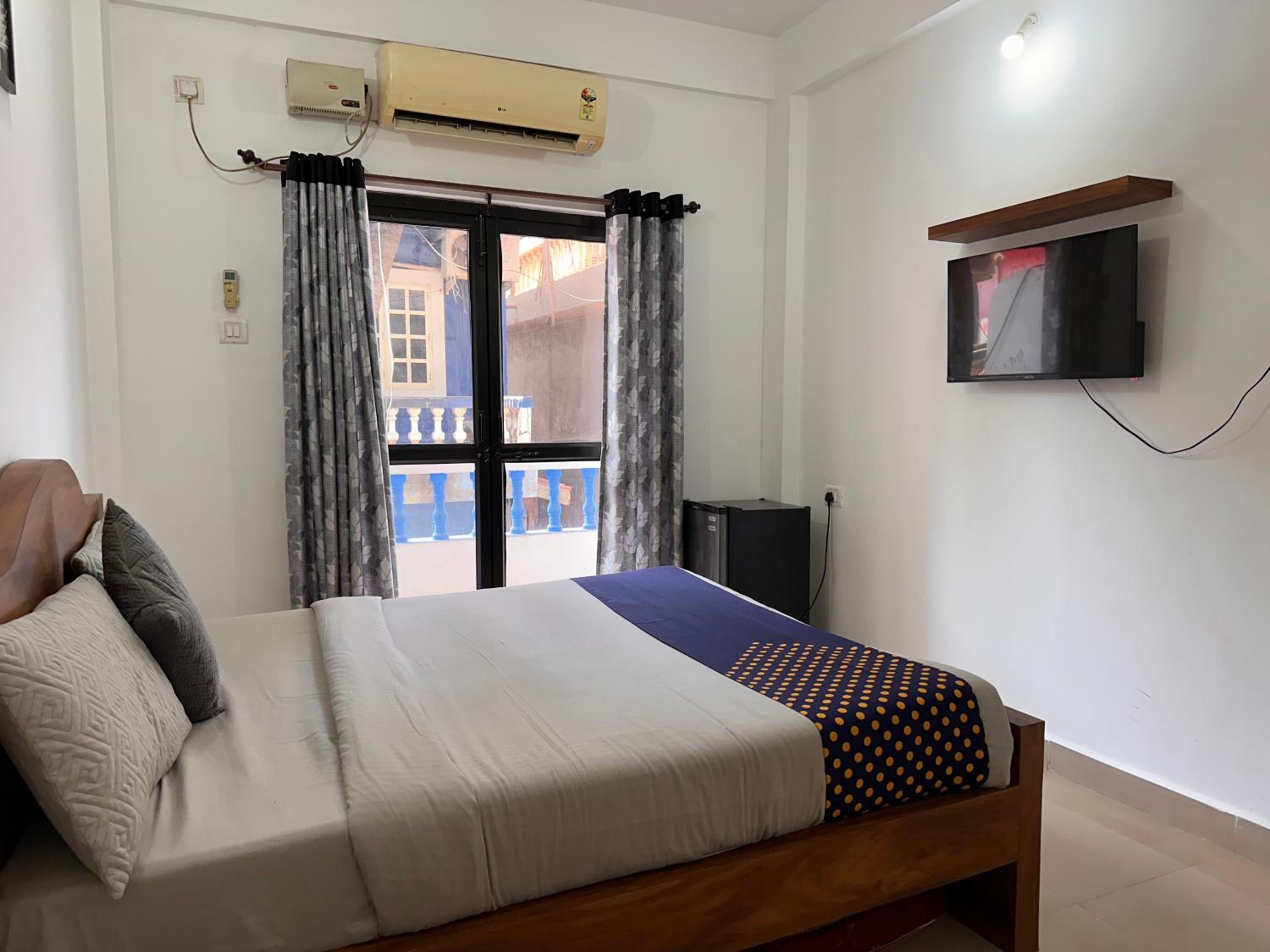 Economy Quadruple Room photo 3