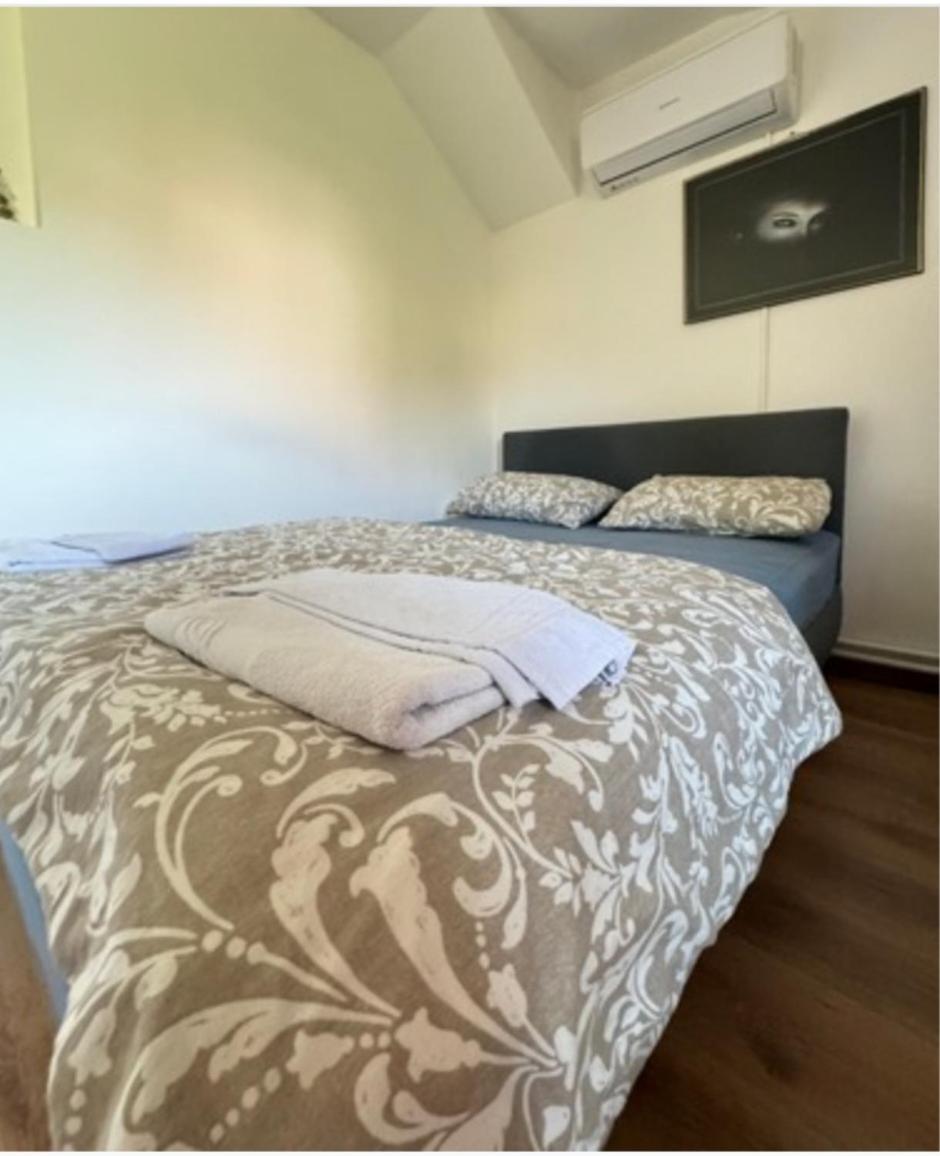 Comfort Triple Room with Shower - Photo 7