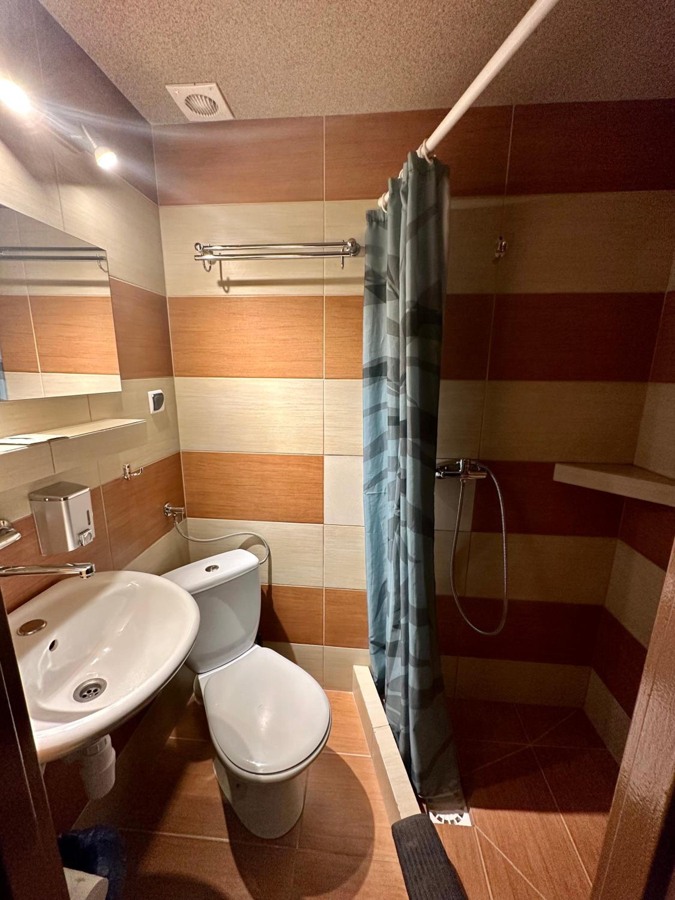Classic Triple Room - Photo 4