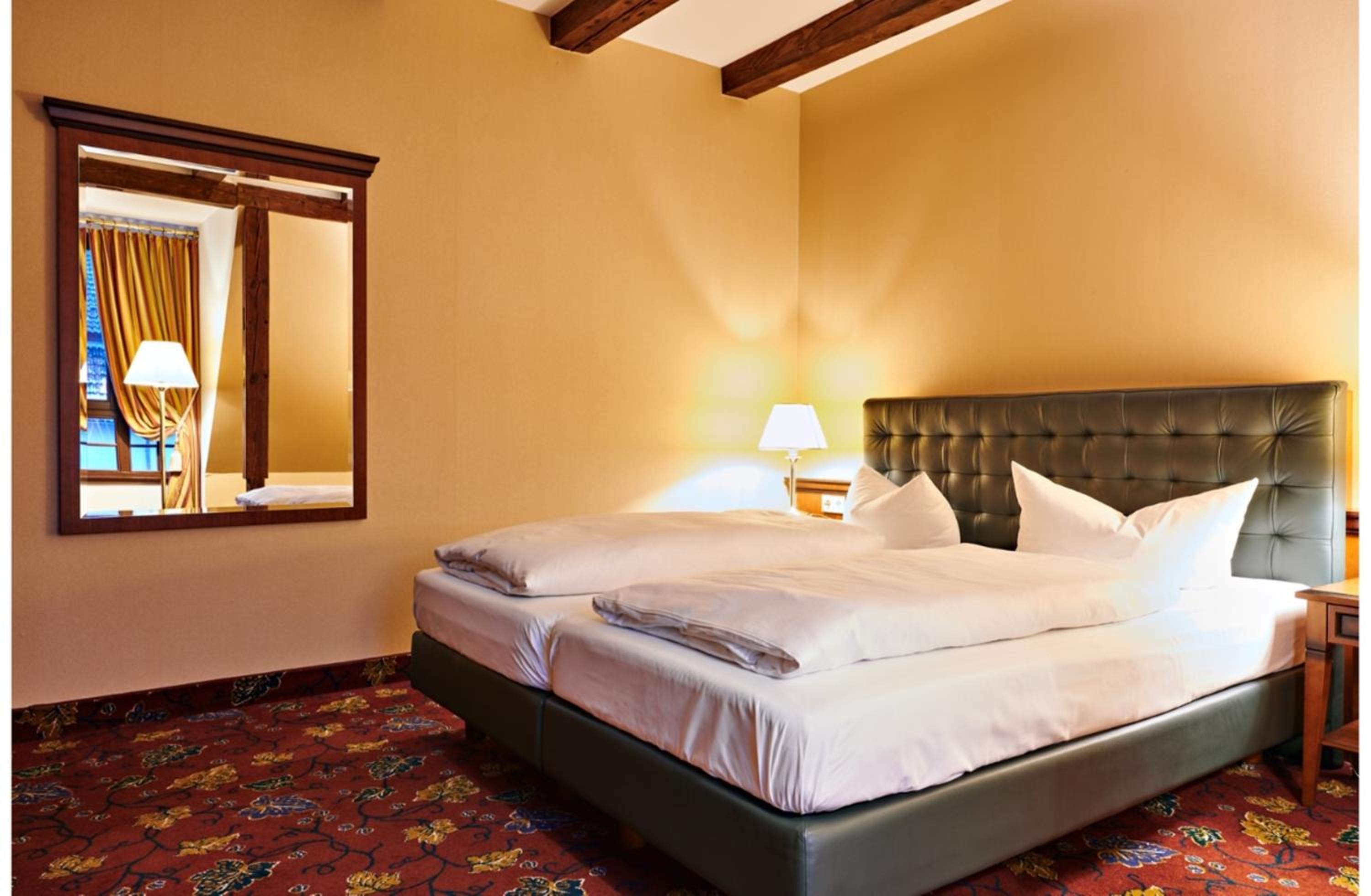 Standard Double Room - Photo 5