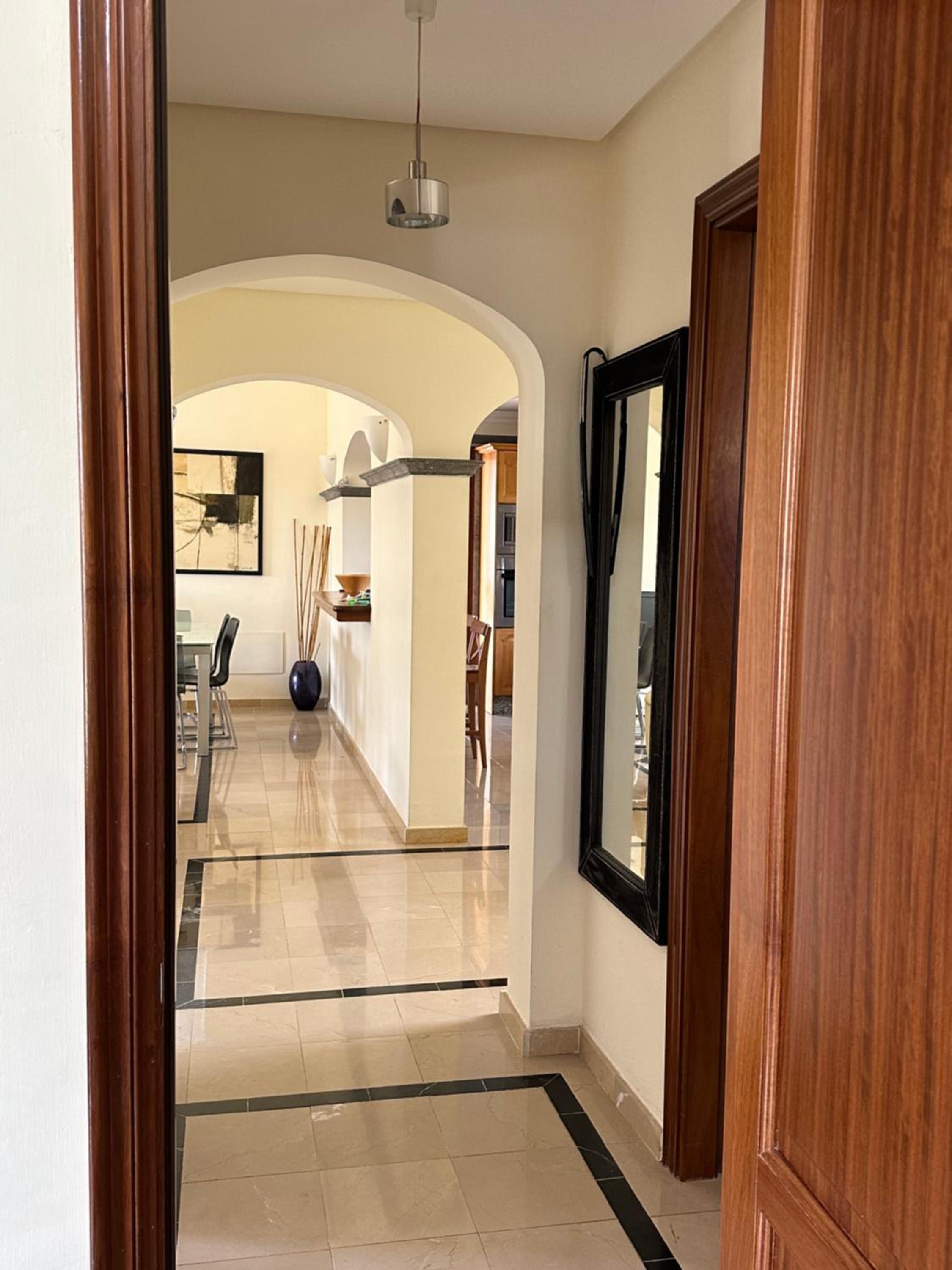 Villa de Tres Habitaciones