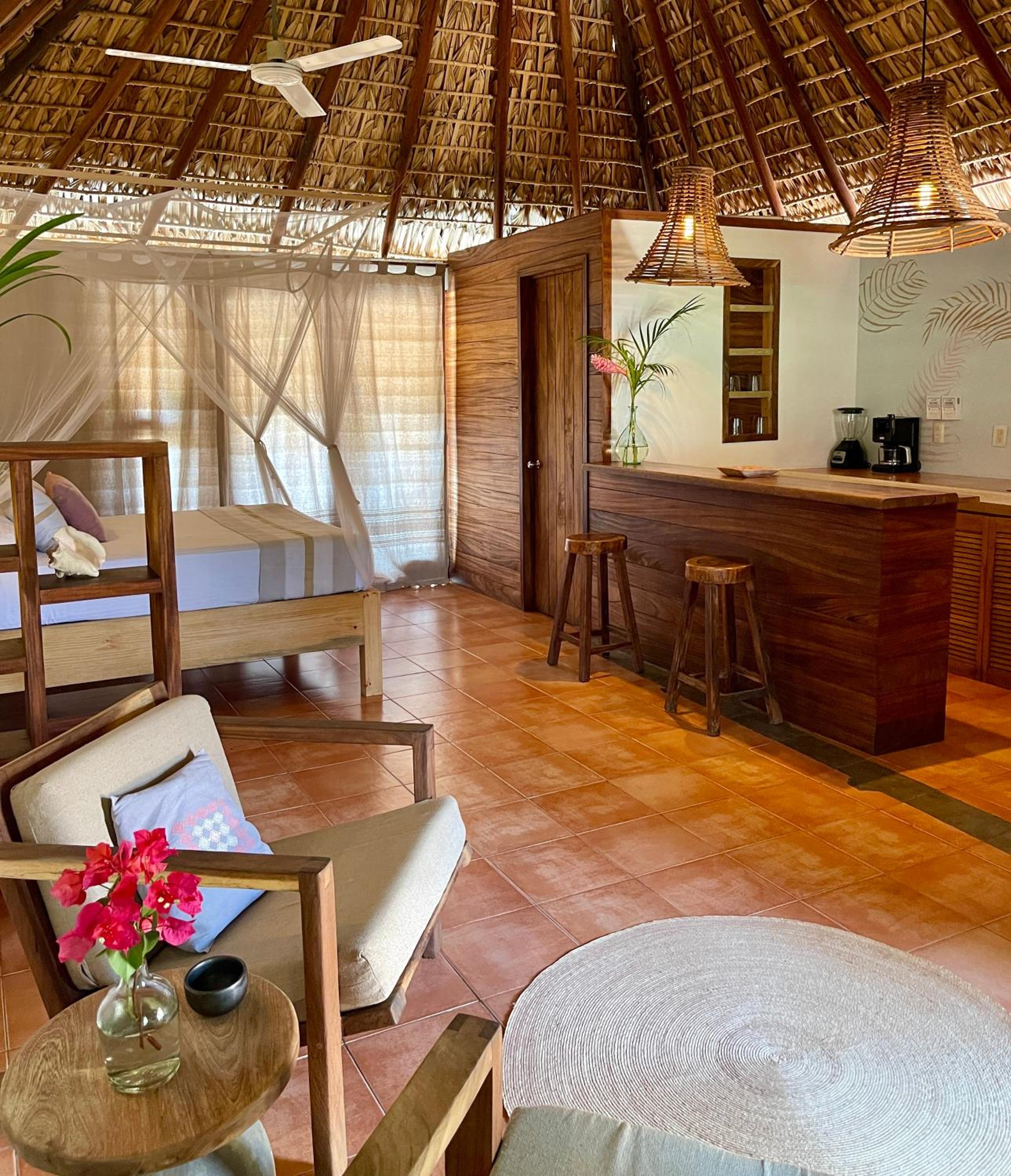 Deluxe Bungalow - Photo 4