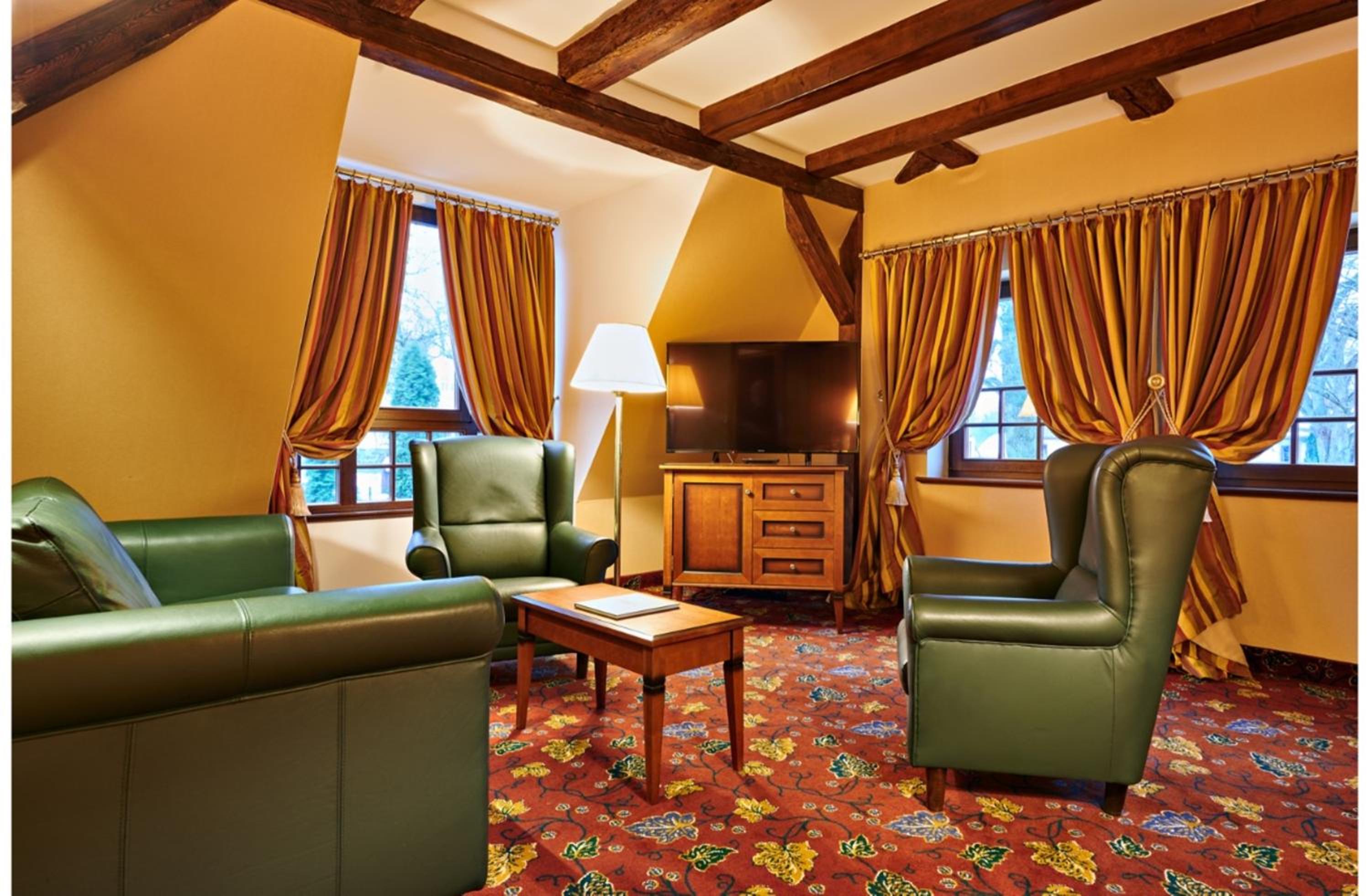 Deluxe Suite photo 3
