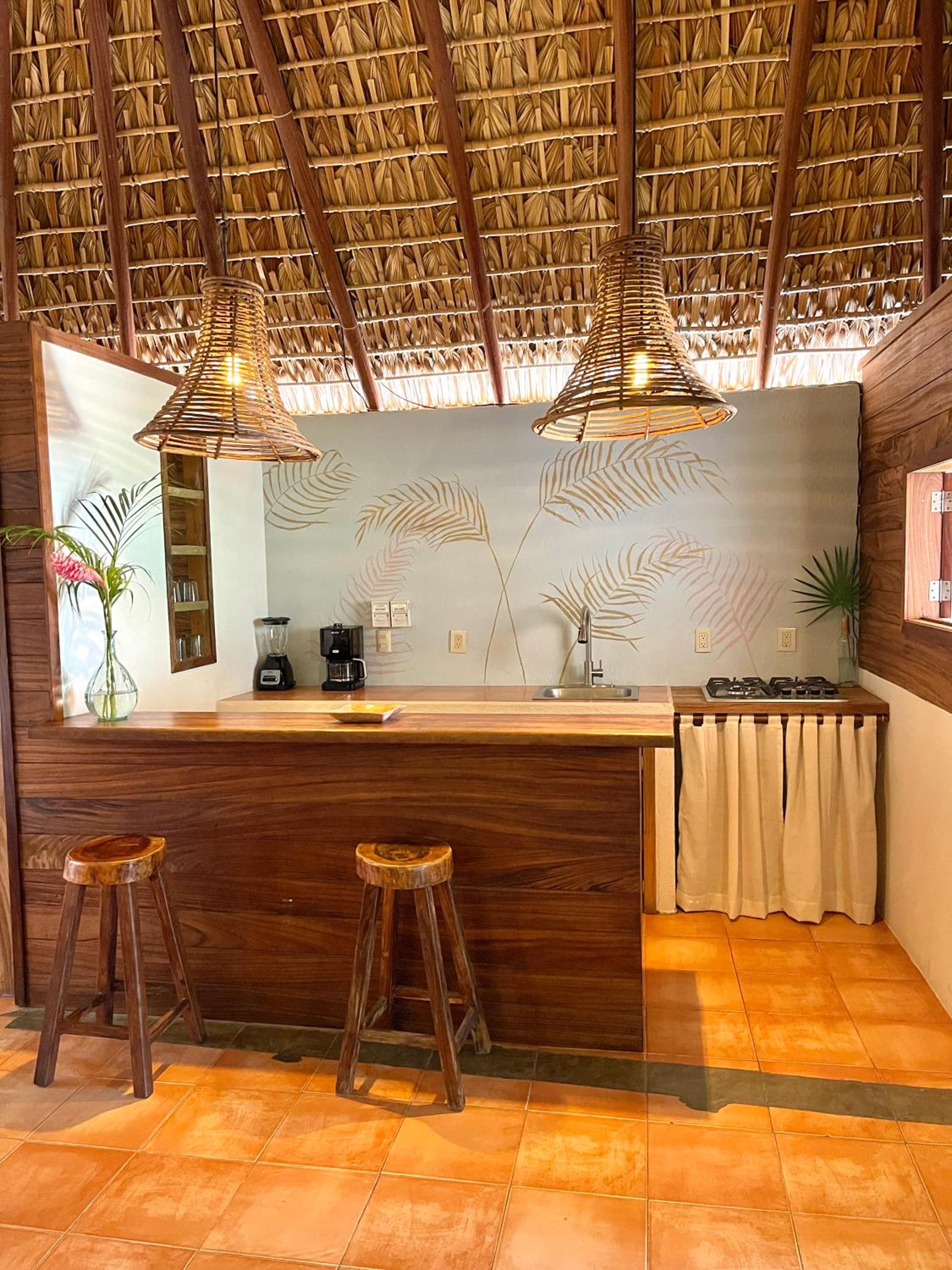 Deluxe Bungalow - Photo 3