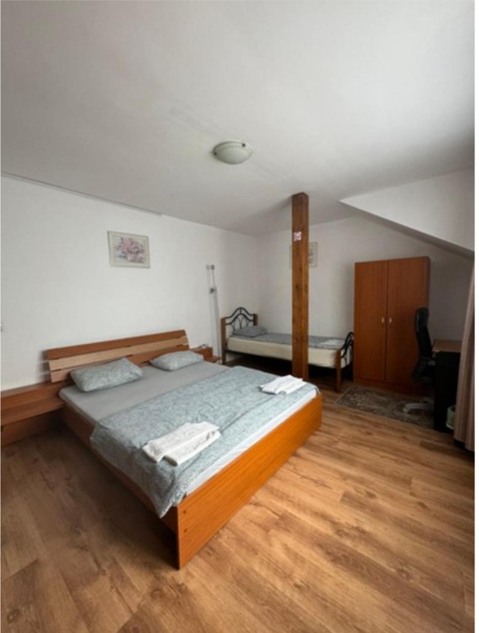 Triple Room - Photo 15
