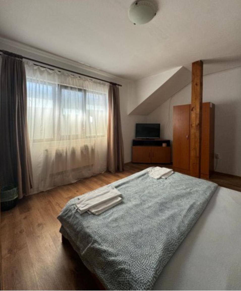 Triple Room - Photo 16