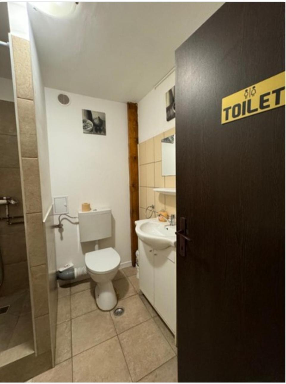 Triple Room - Photo 20