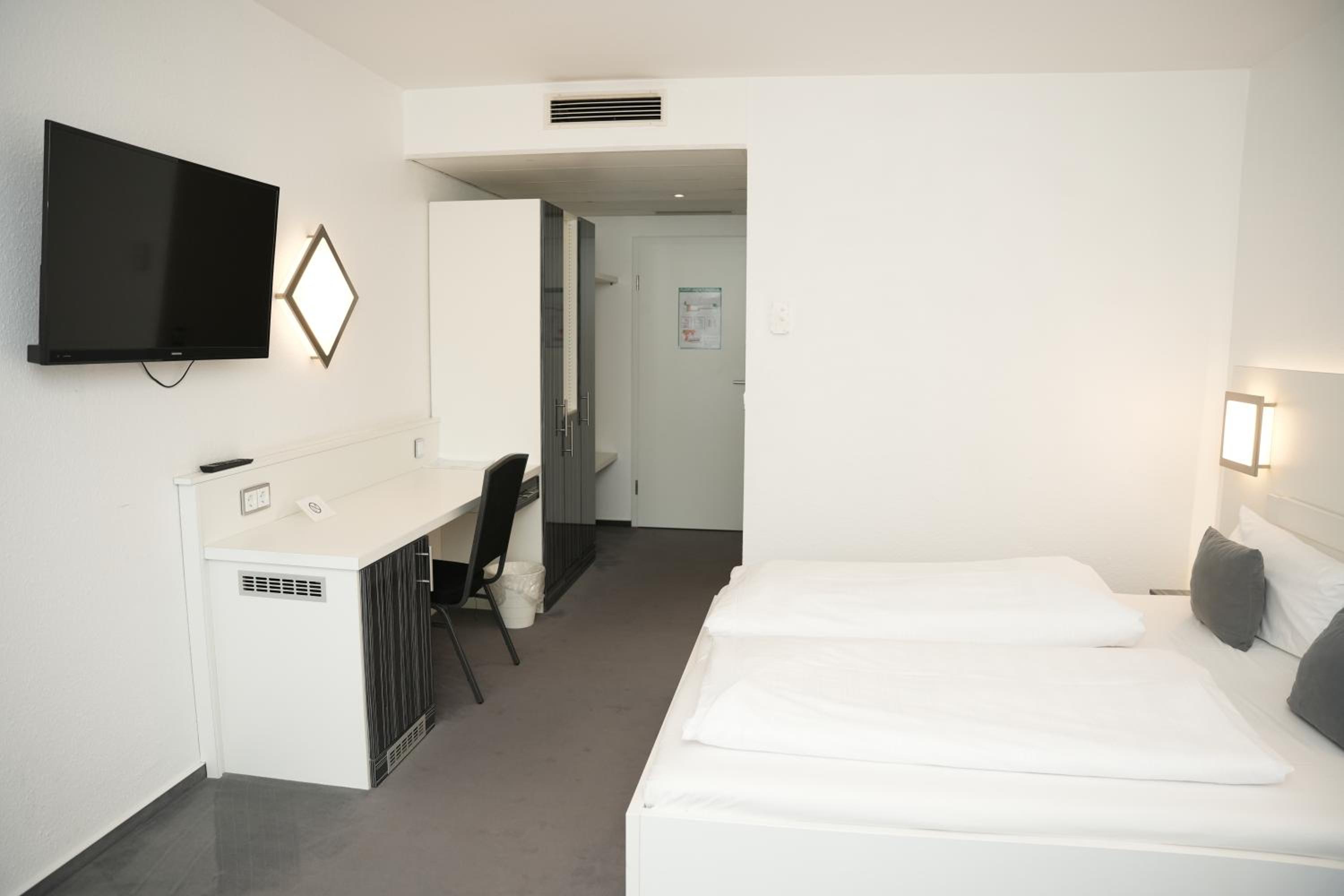 Double Room photo 3