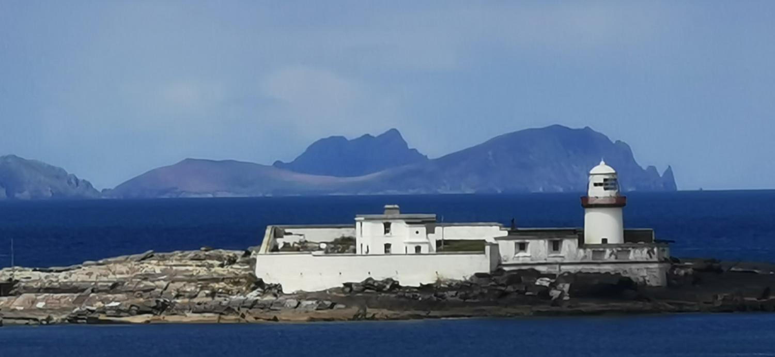 Deluxe Double Room with Sea View - Photo 16