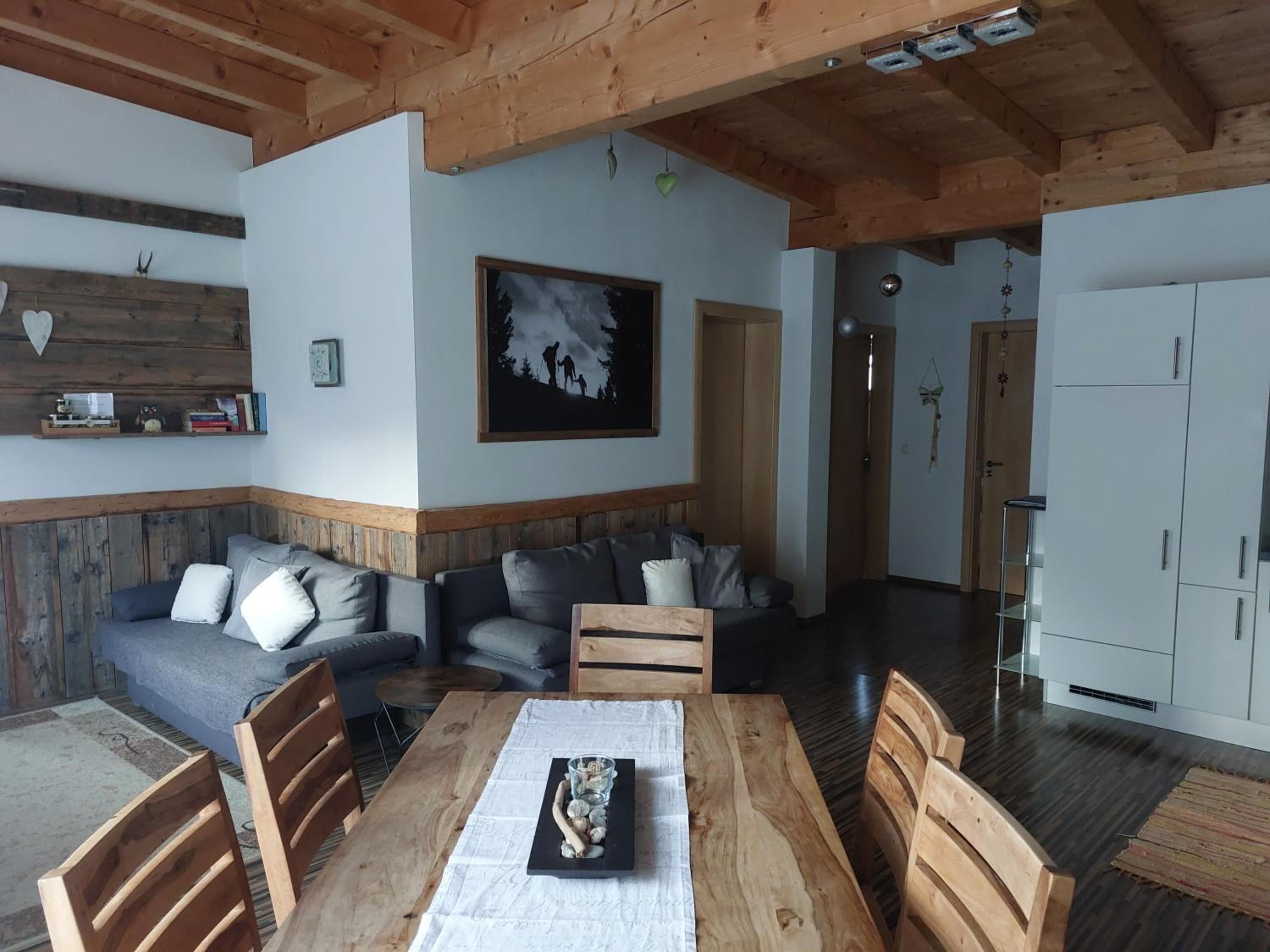 Apartment with Terrace and Mountain View photo 1