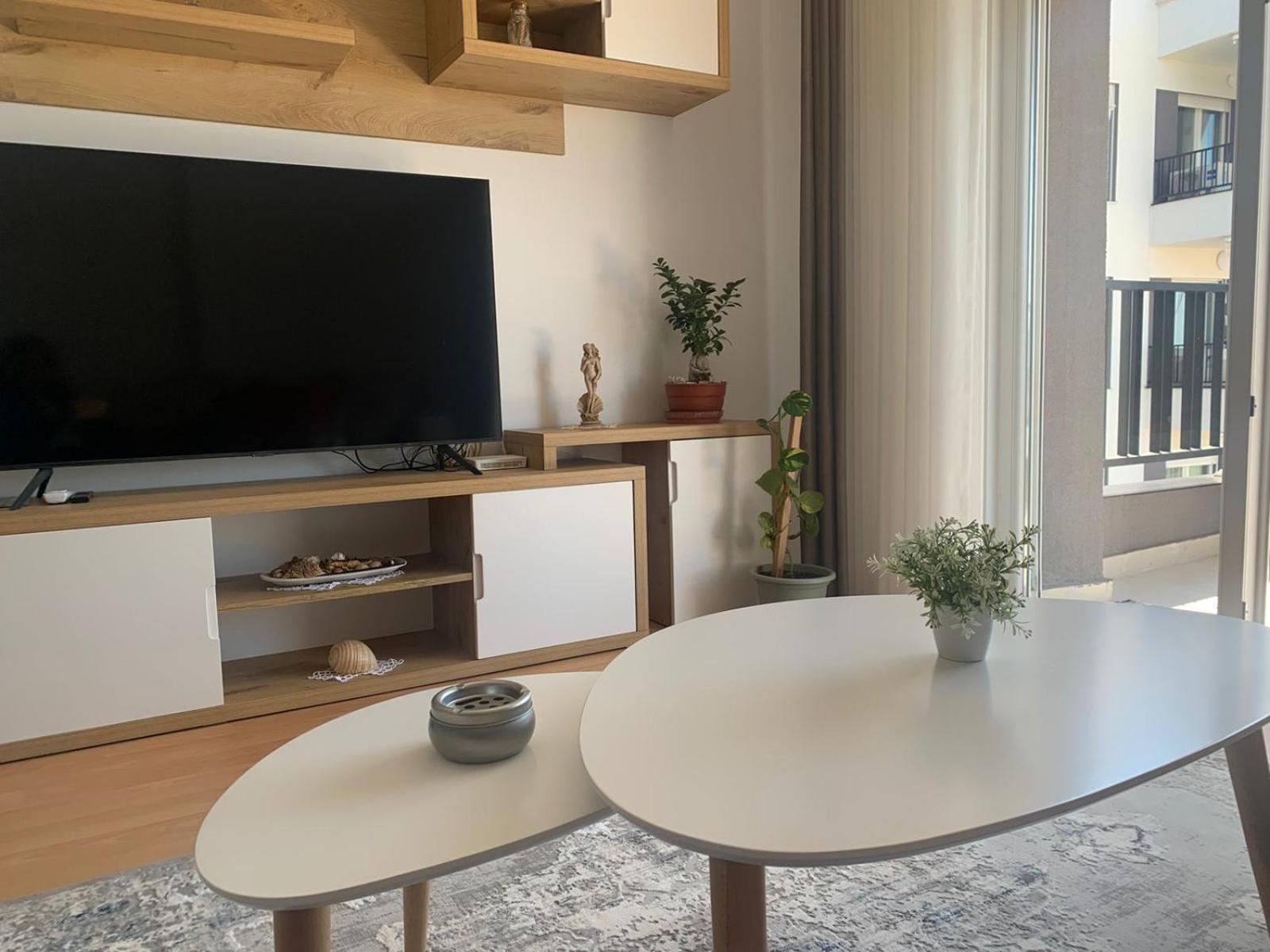Apartment With City View