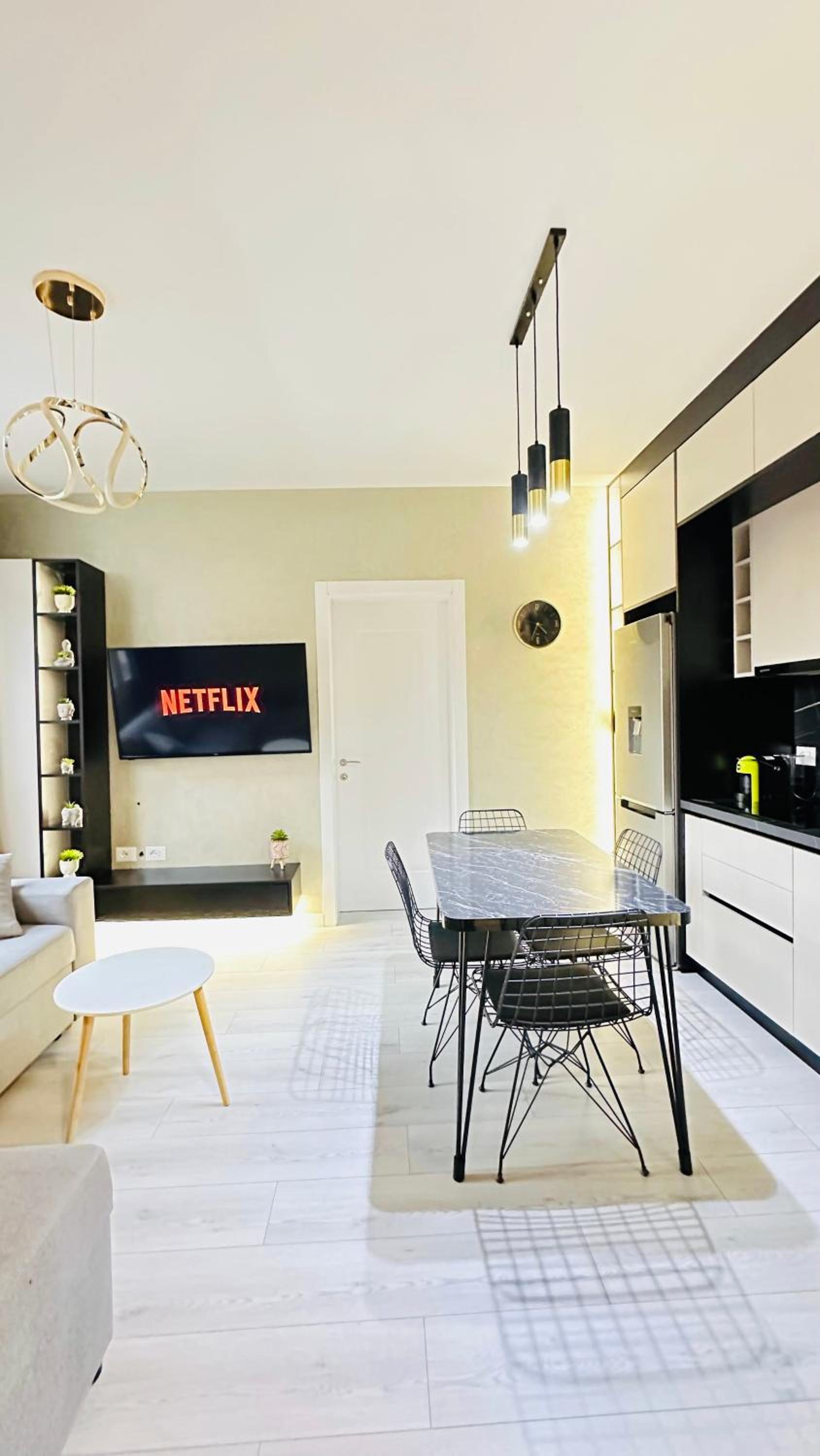 One-Bedroom Apartment