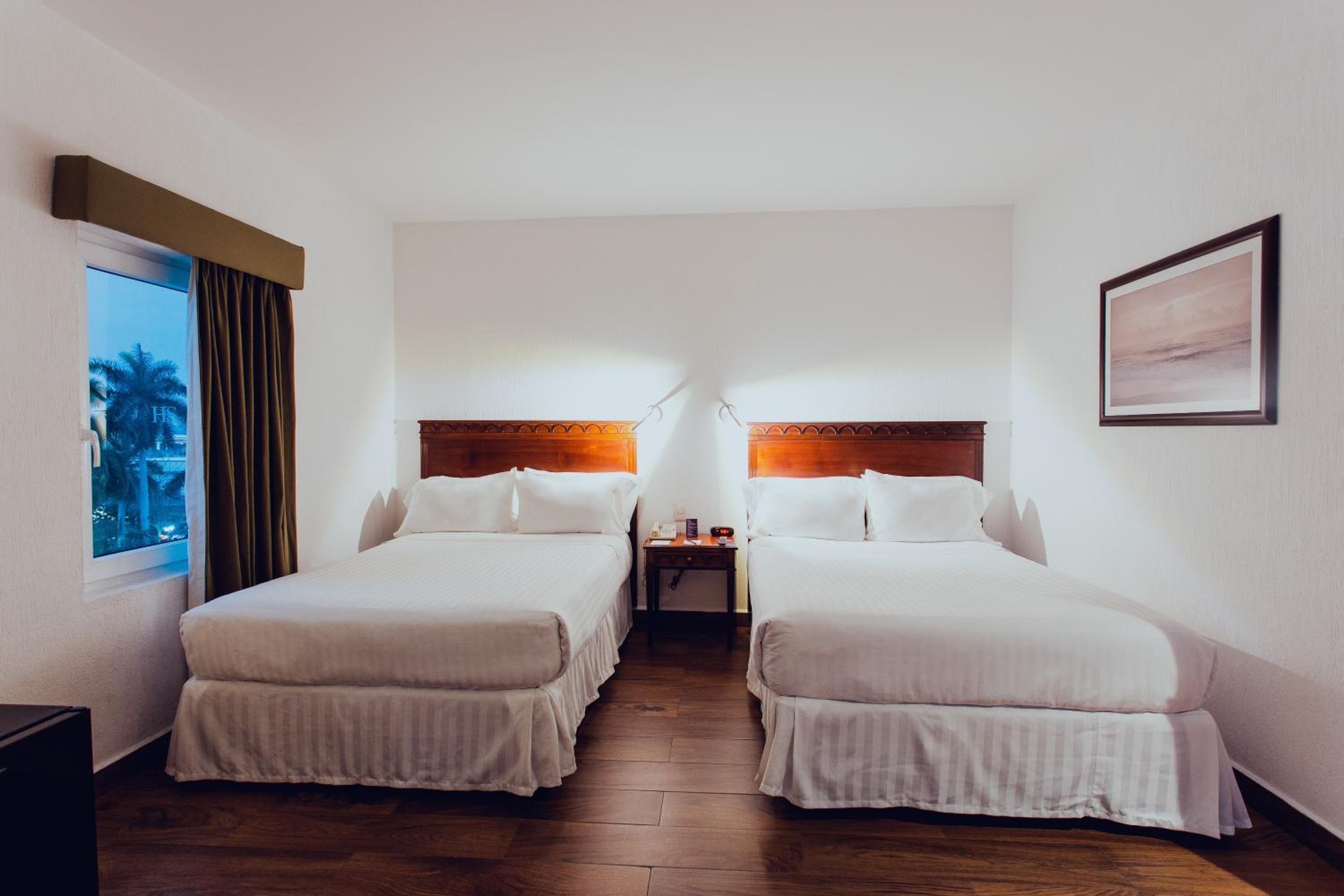 Deluxe Junior Suite photo 1