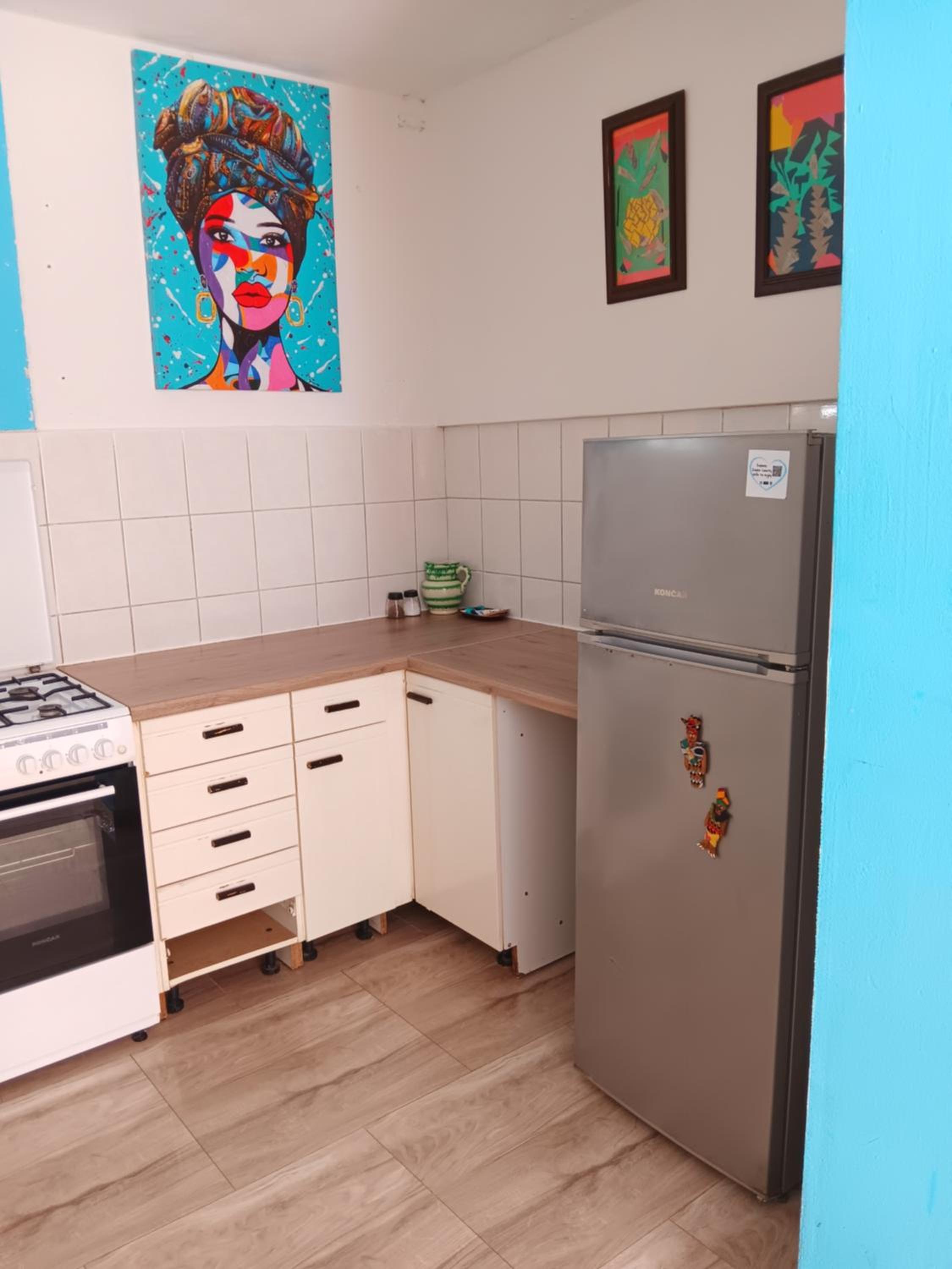 Apartment with Terrace - Photo 25