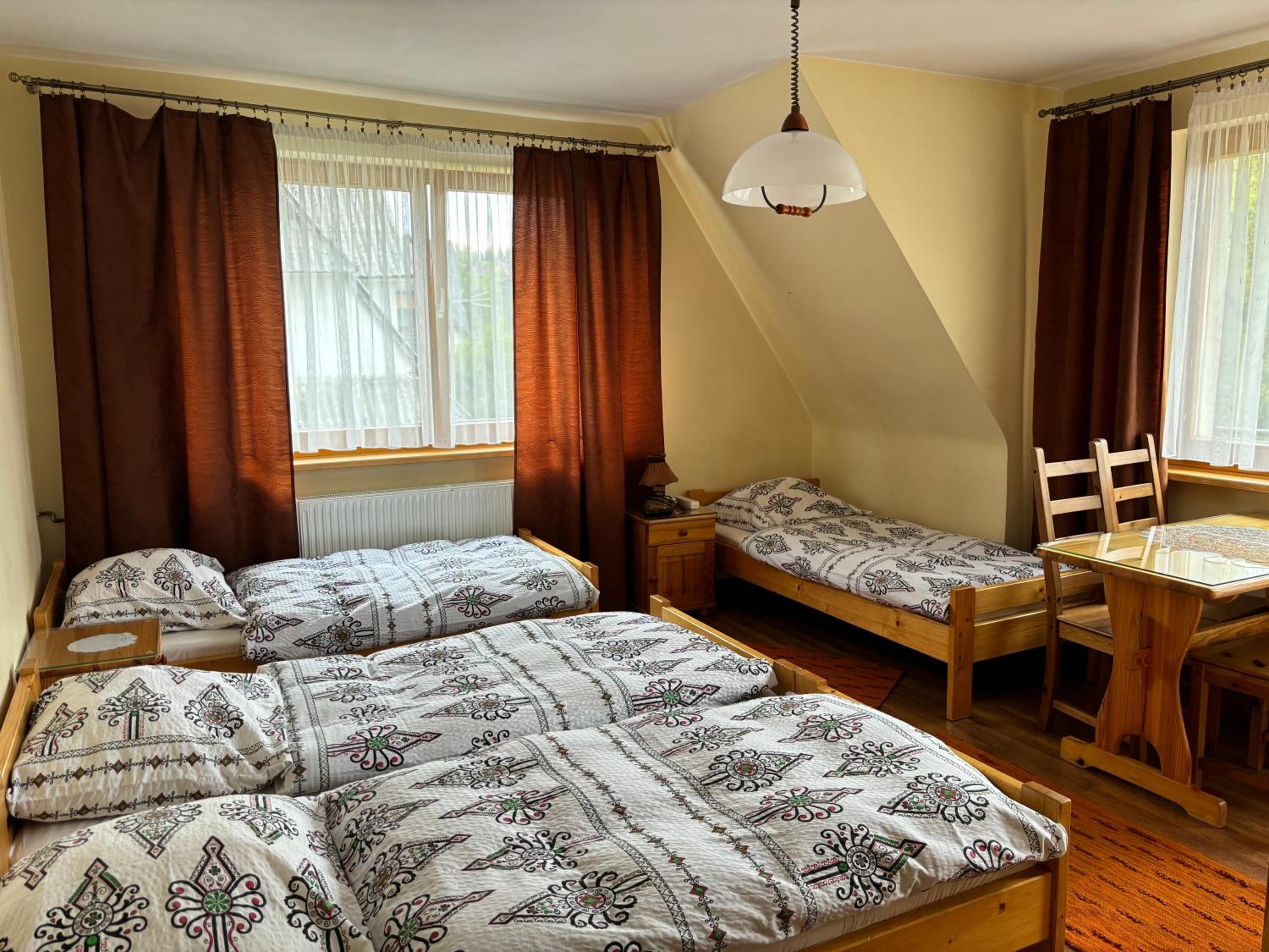 Quadruple Room with Private External Bathroom