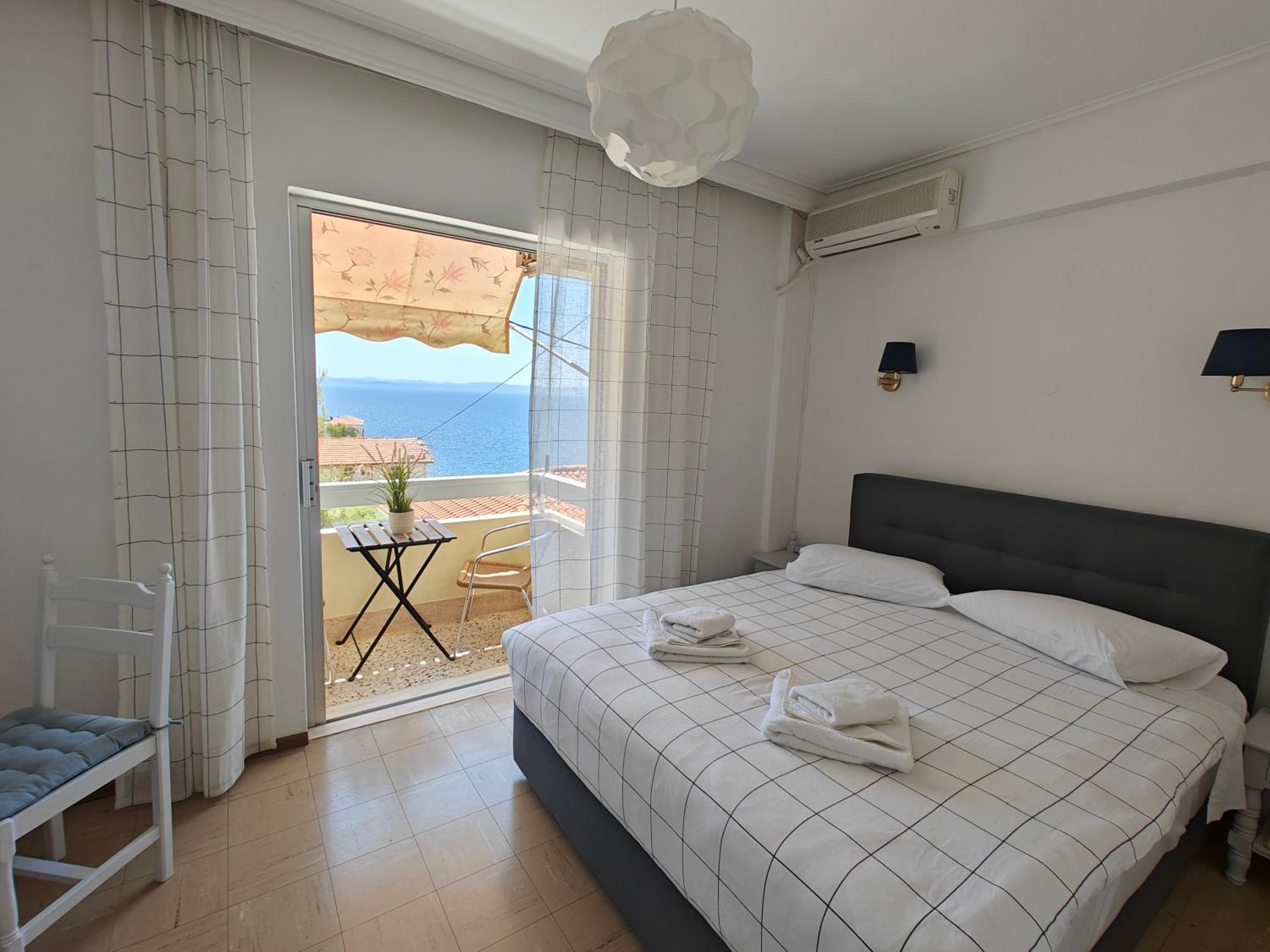 Queen Room with Sea View photo 1
