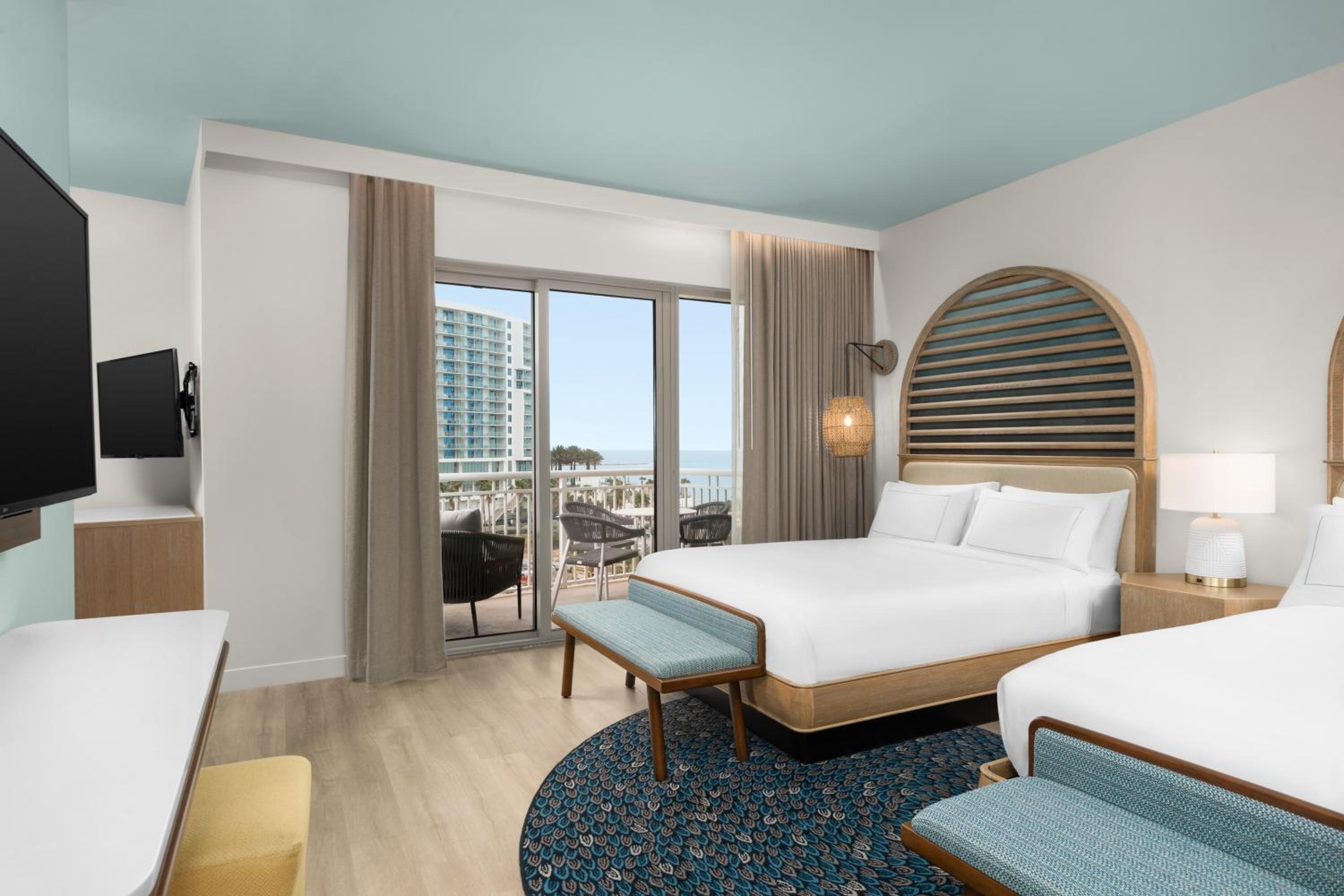 Queen Room with Two Queen Beds and Sofa Bed -Balcony/Partial Ocean View - Photo 3