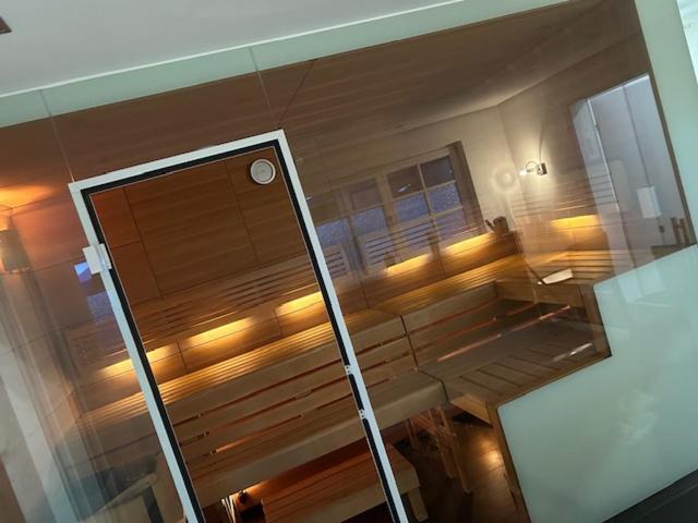 Three-Bedroom Apartment photo 2