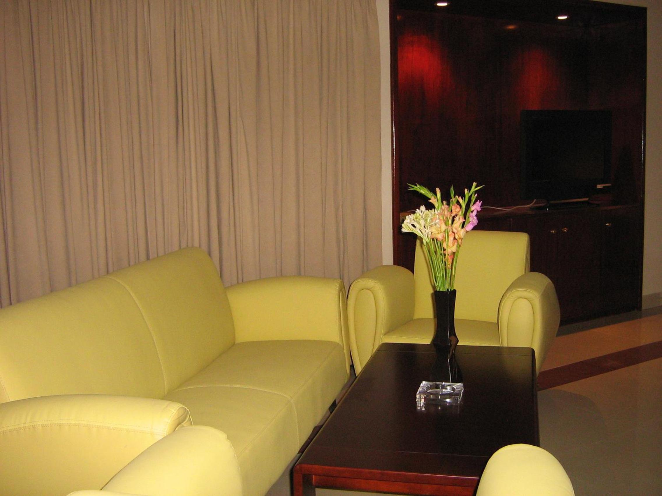 Superior King Suite photo 3
