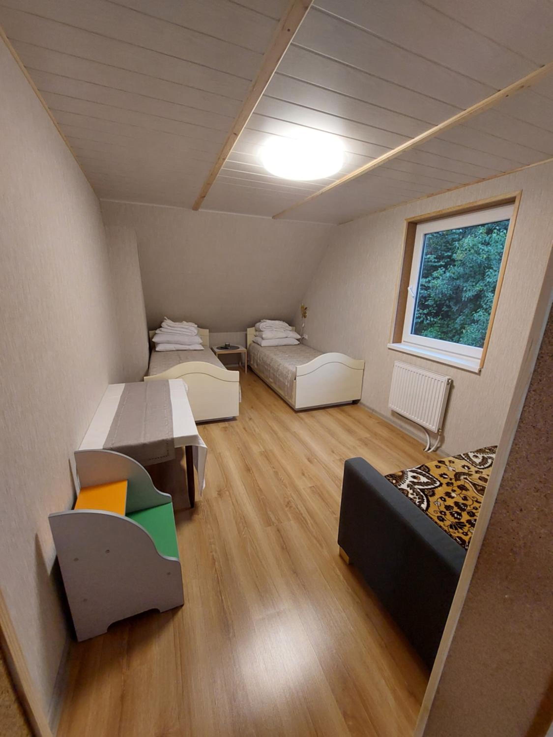 Twin Room with Extra Bed photo 1