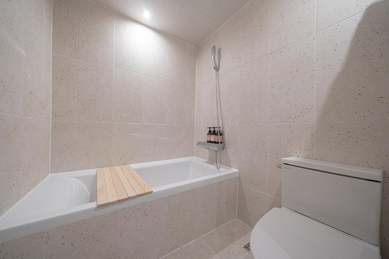 Standard Double Room - Photo 4