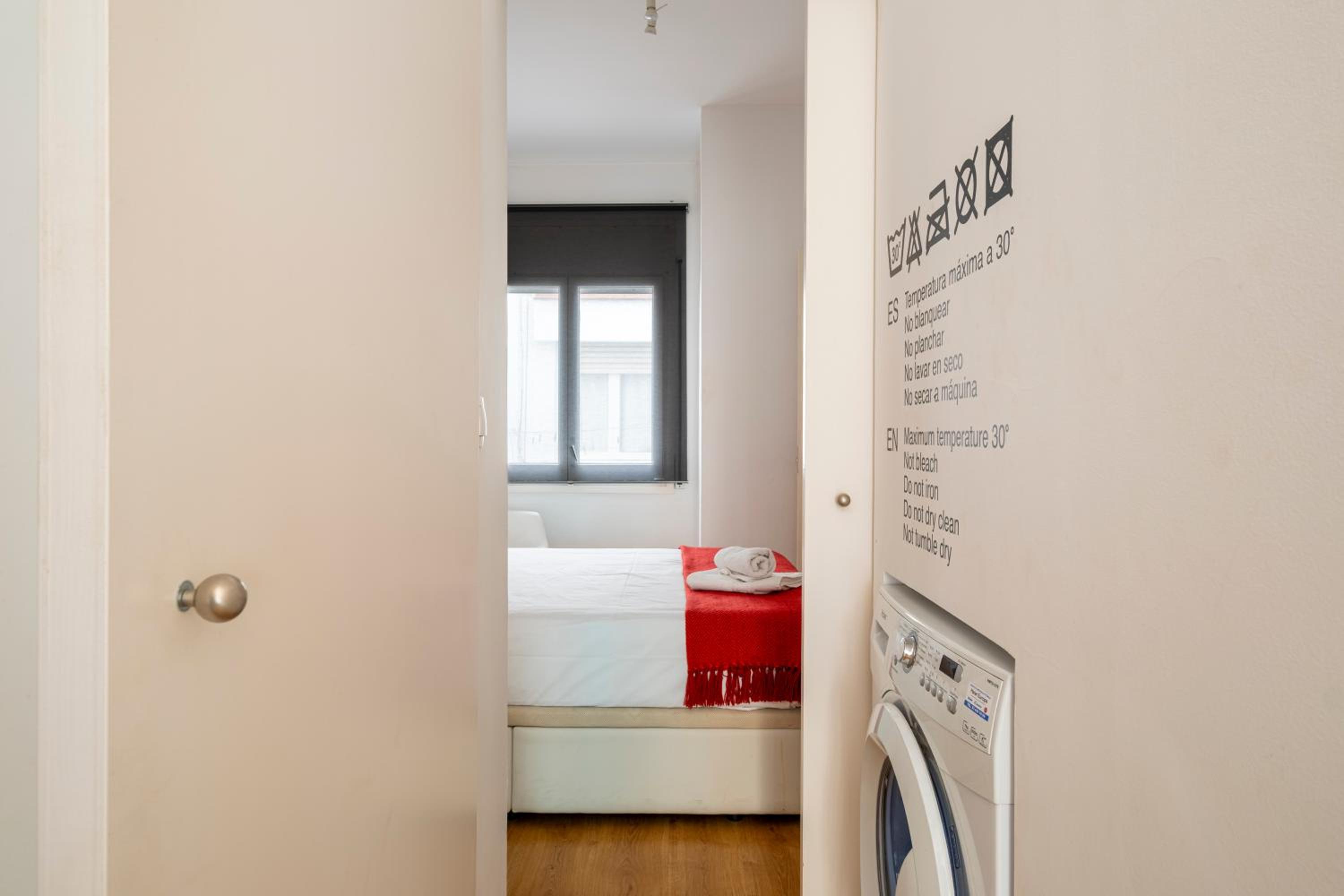 One-Bedroom Apartment photo 3