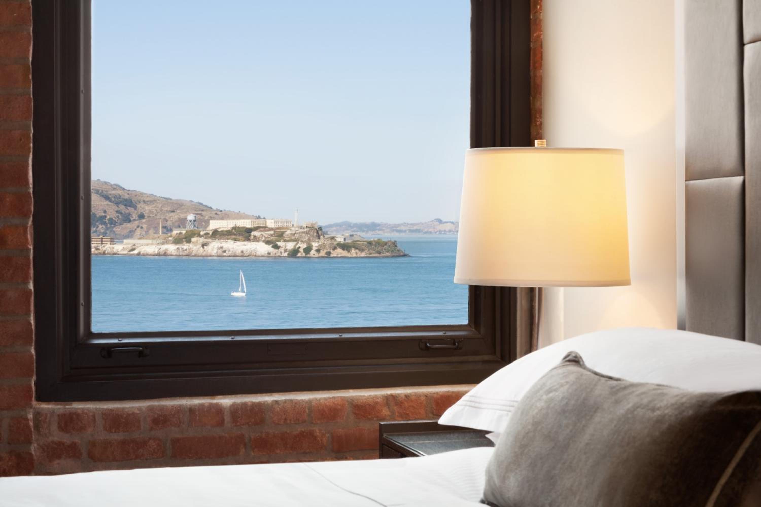 Two-Bedroom Suite with Bay View - Disability Access