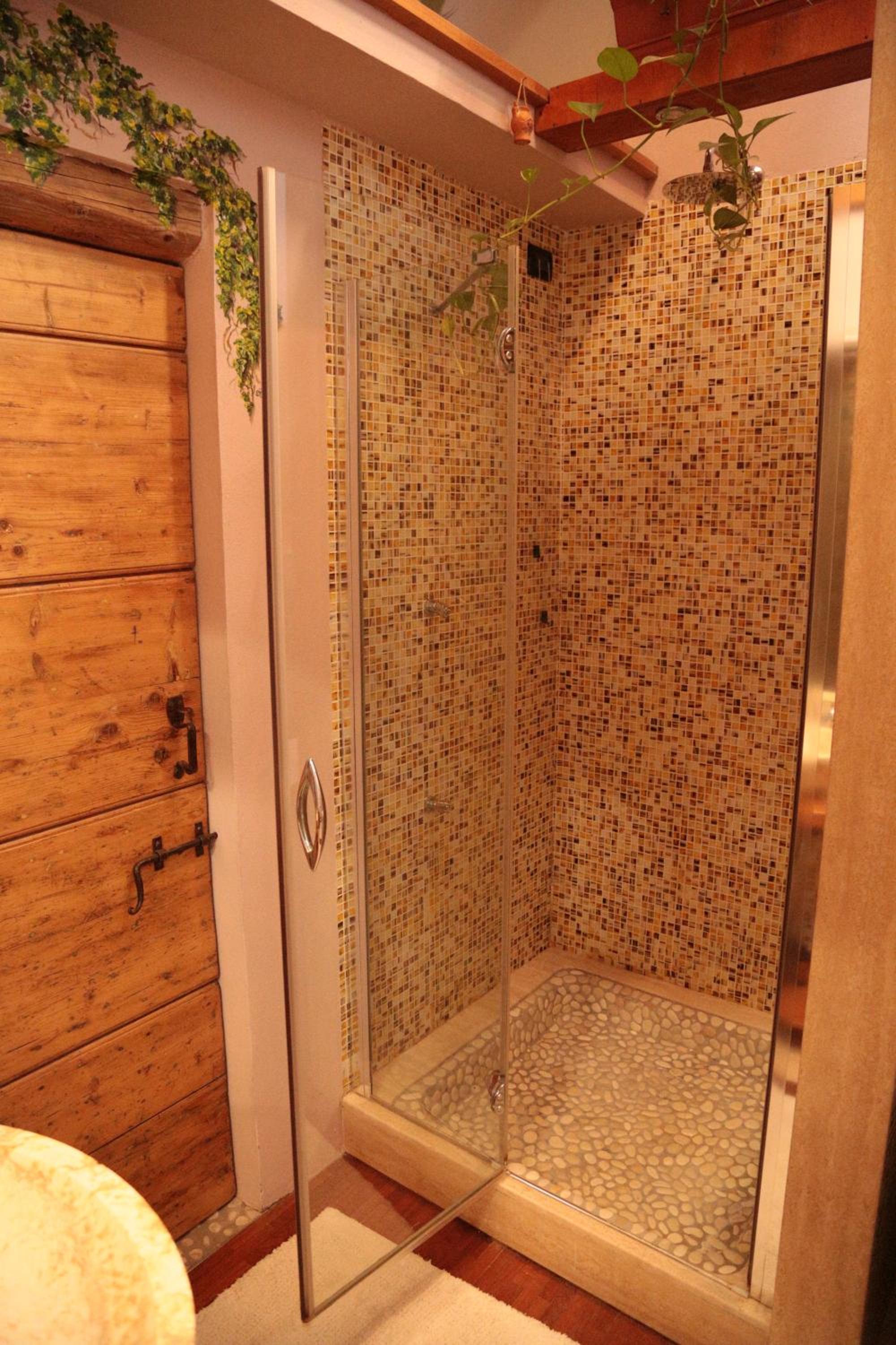 Double Room - Photo 12