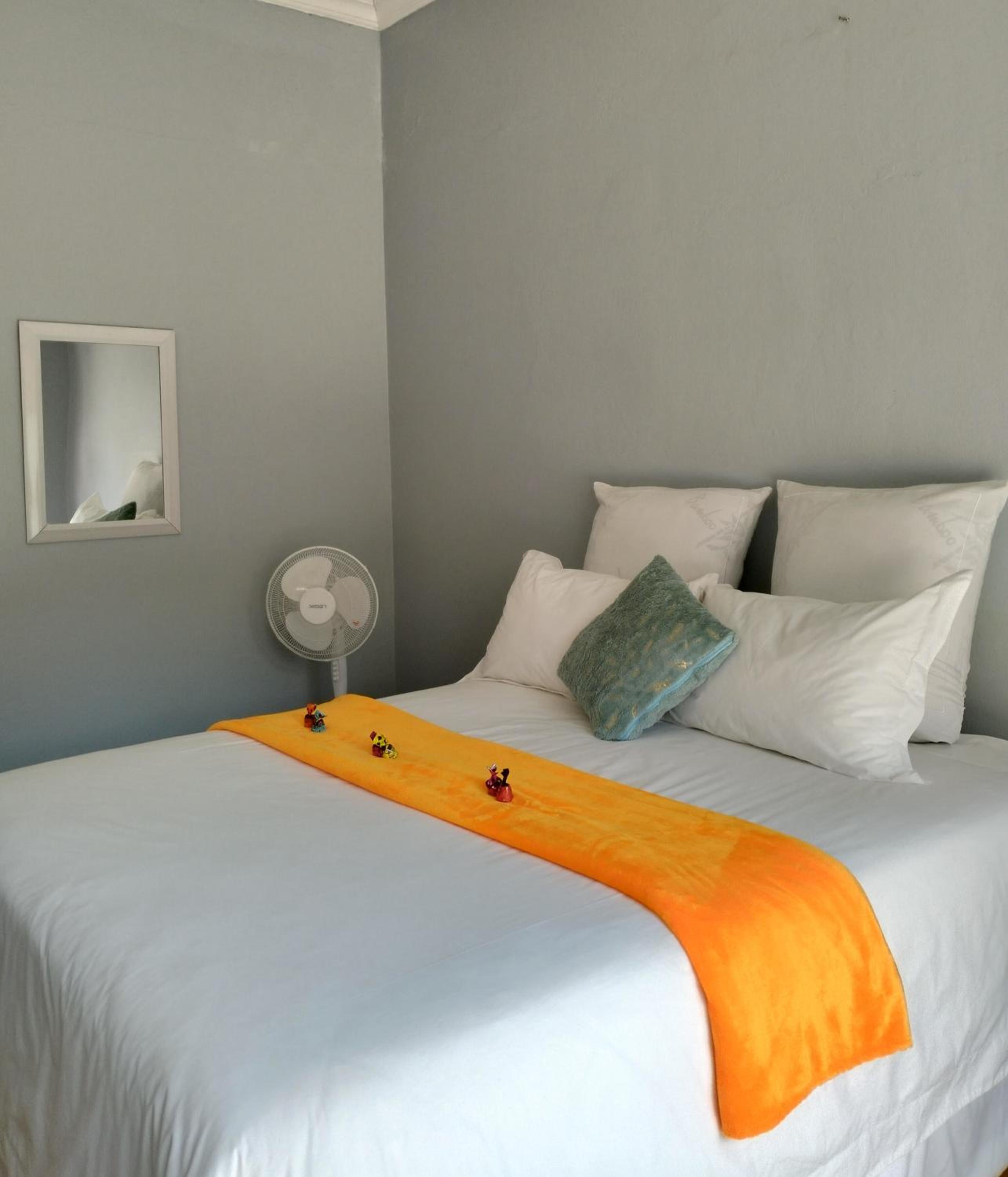 Double Room with Private Bathroom photo 1