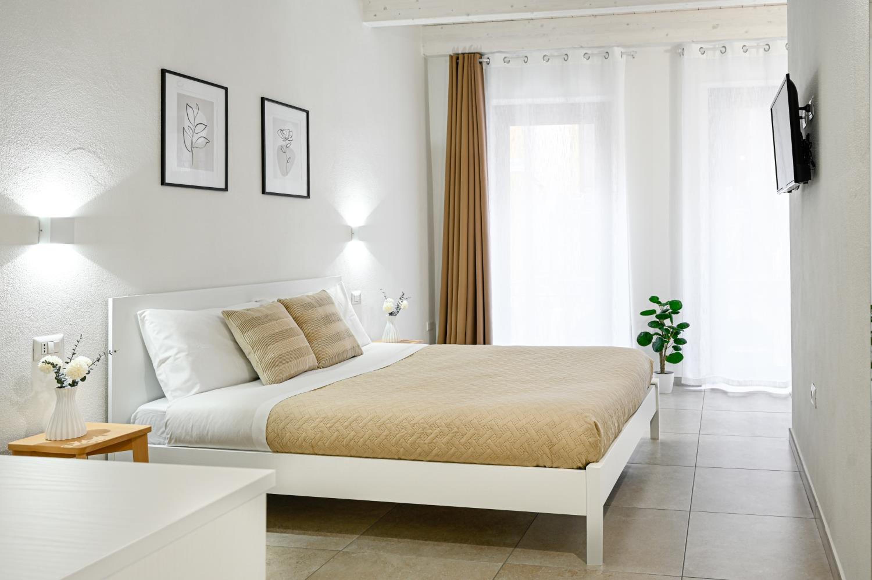 Double Room with Private Bathroom