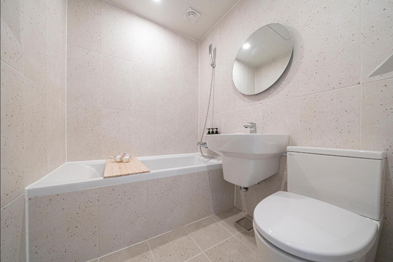 Standard Double Room - Photo 5