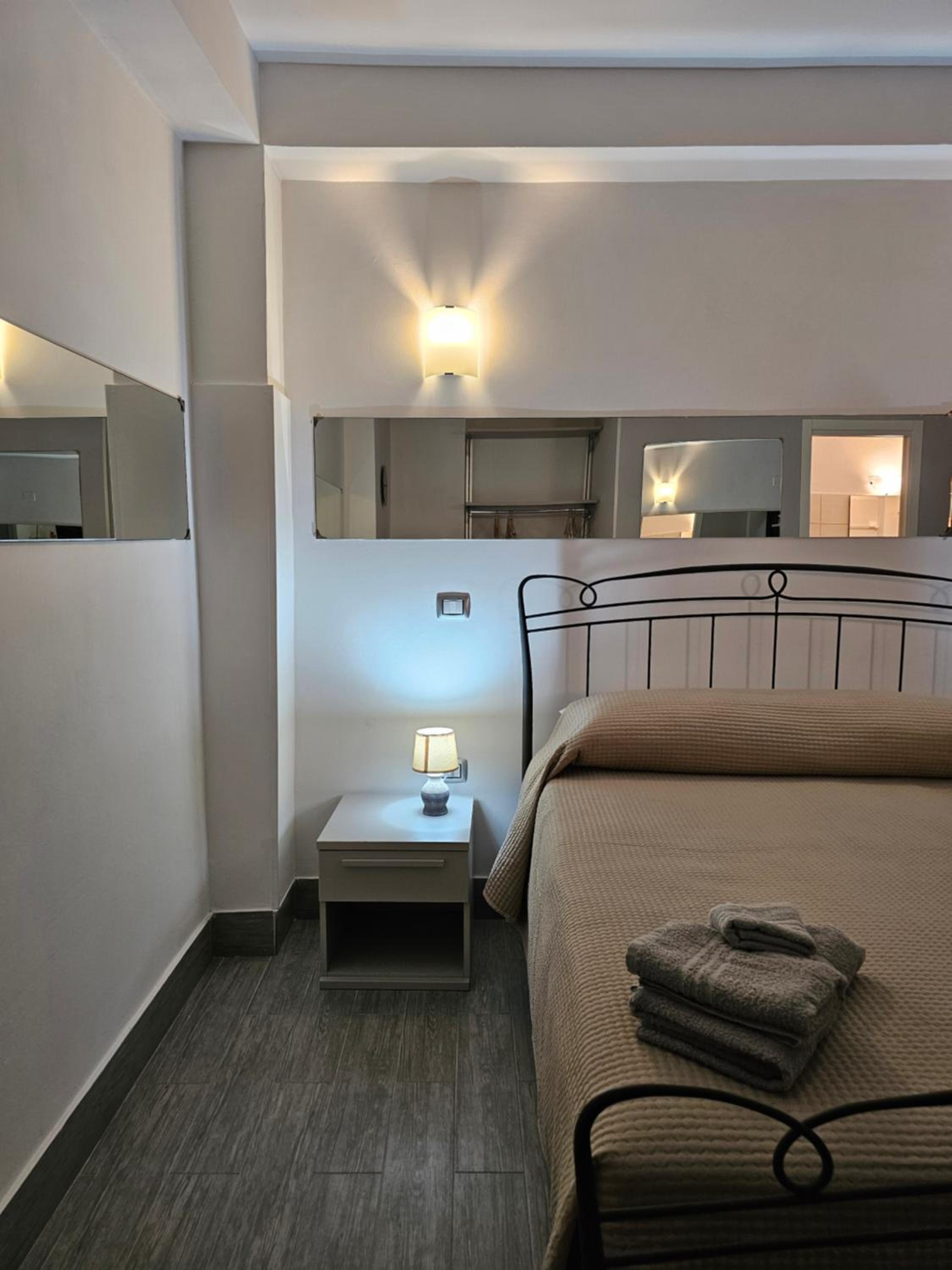 Triple Room with Private Bathroom photo 3