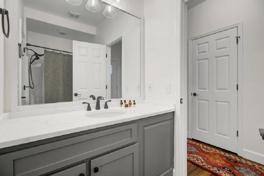 Two-Bedroom Apartment photo 3