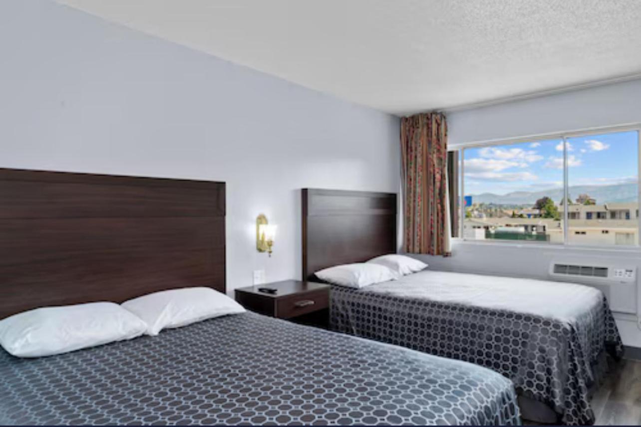 Queen Suite