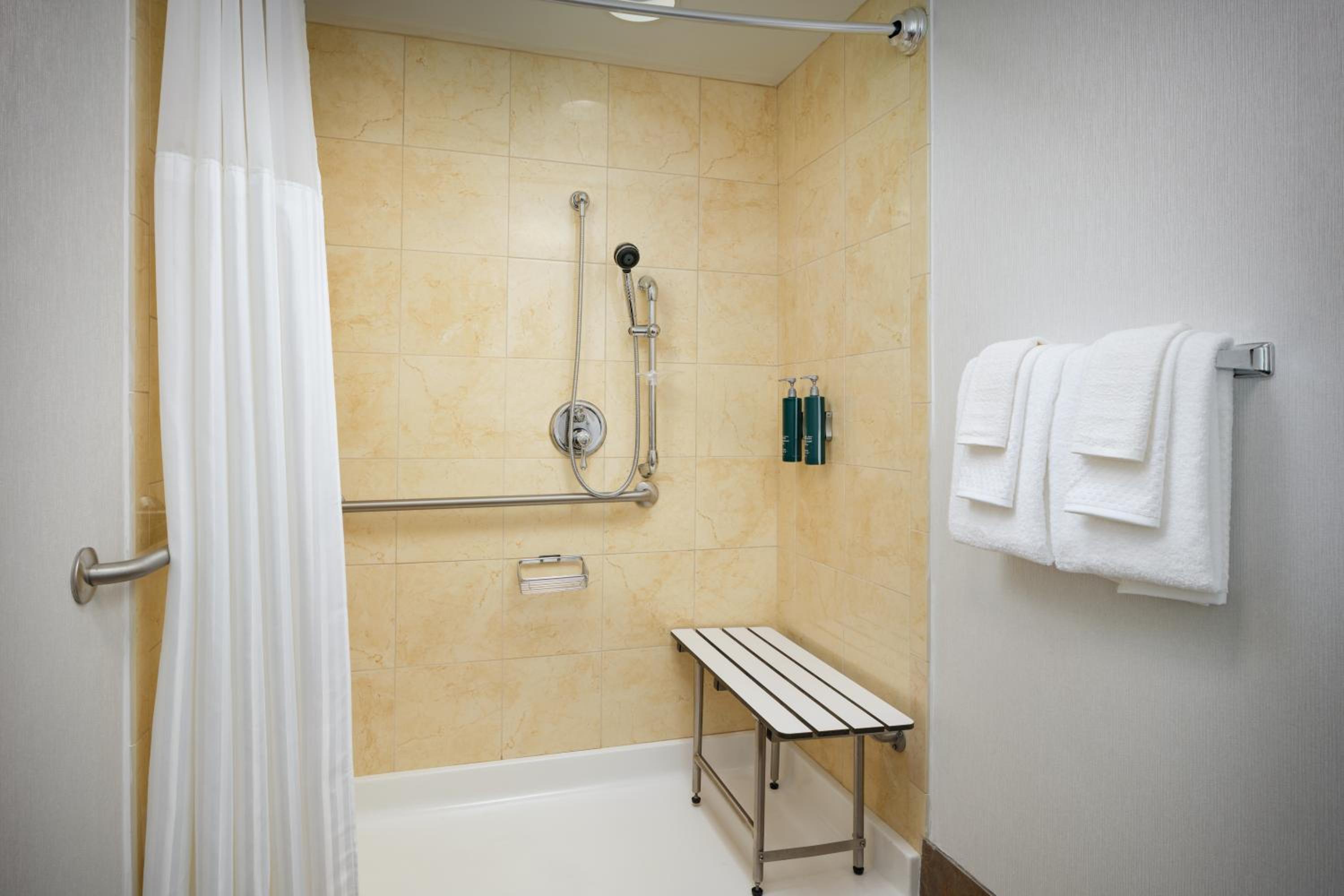 Queen Room with Two Queen Beds and Roll-In Shower - Mobility and Hearing Access - Photo 5