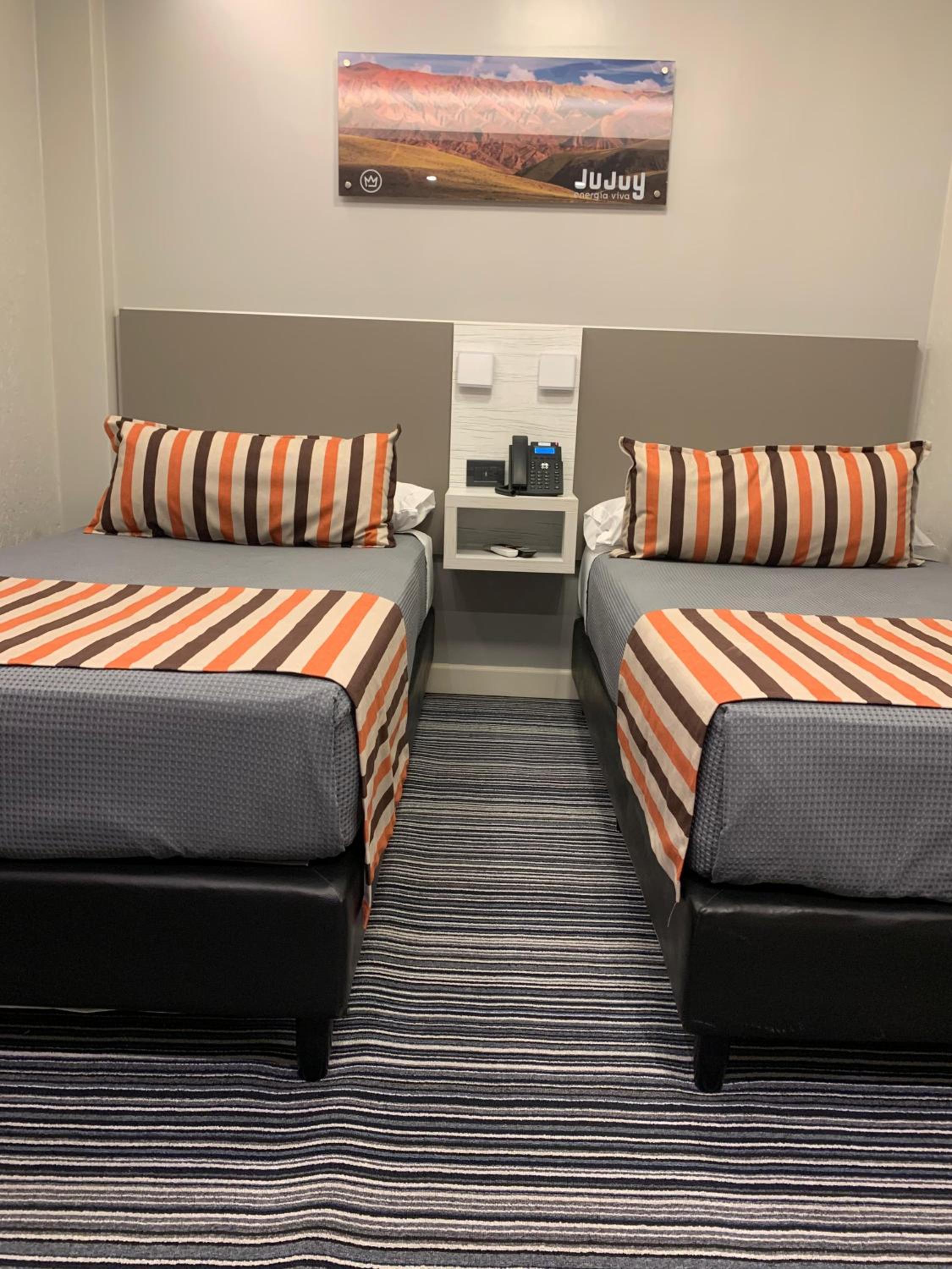 Standard Twin Room photo 2