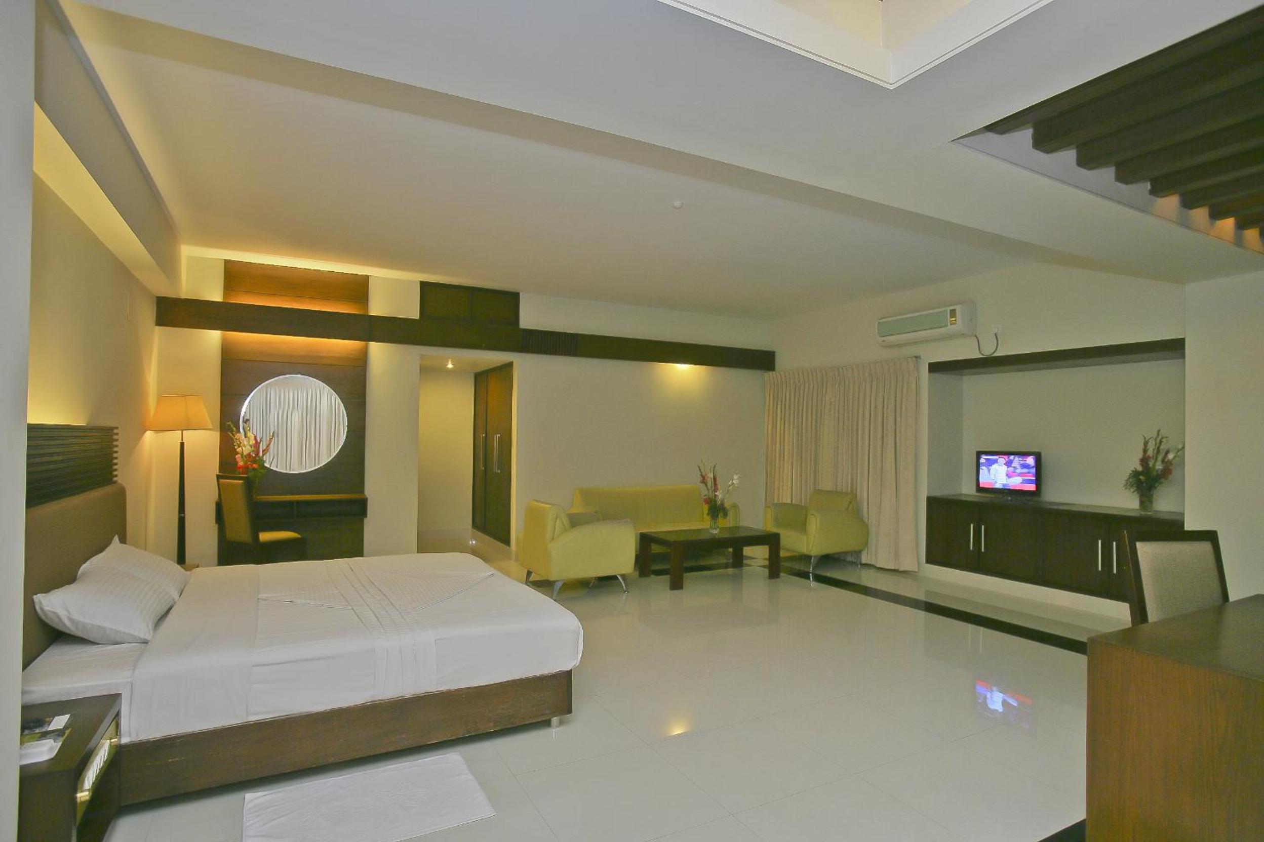 Superior King Suite