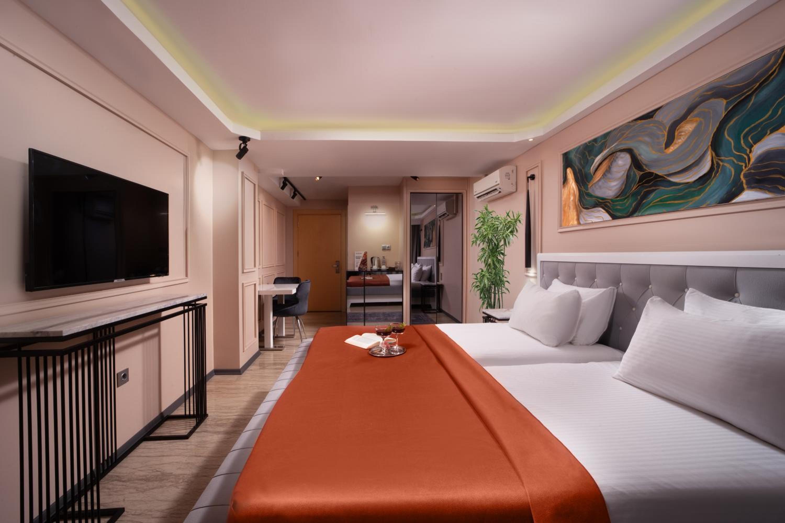 Standard Suite photo 2