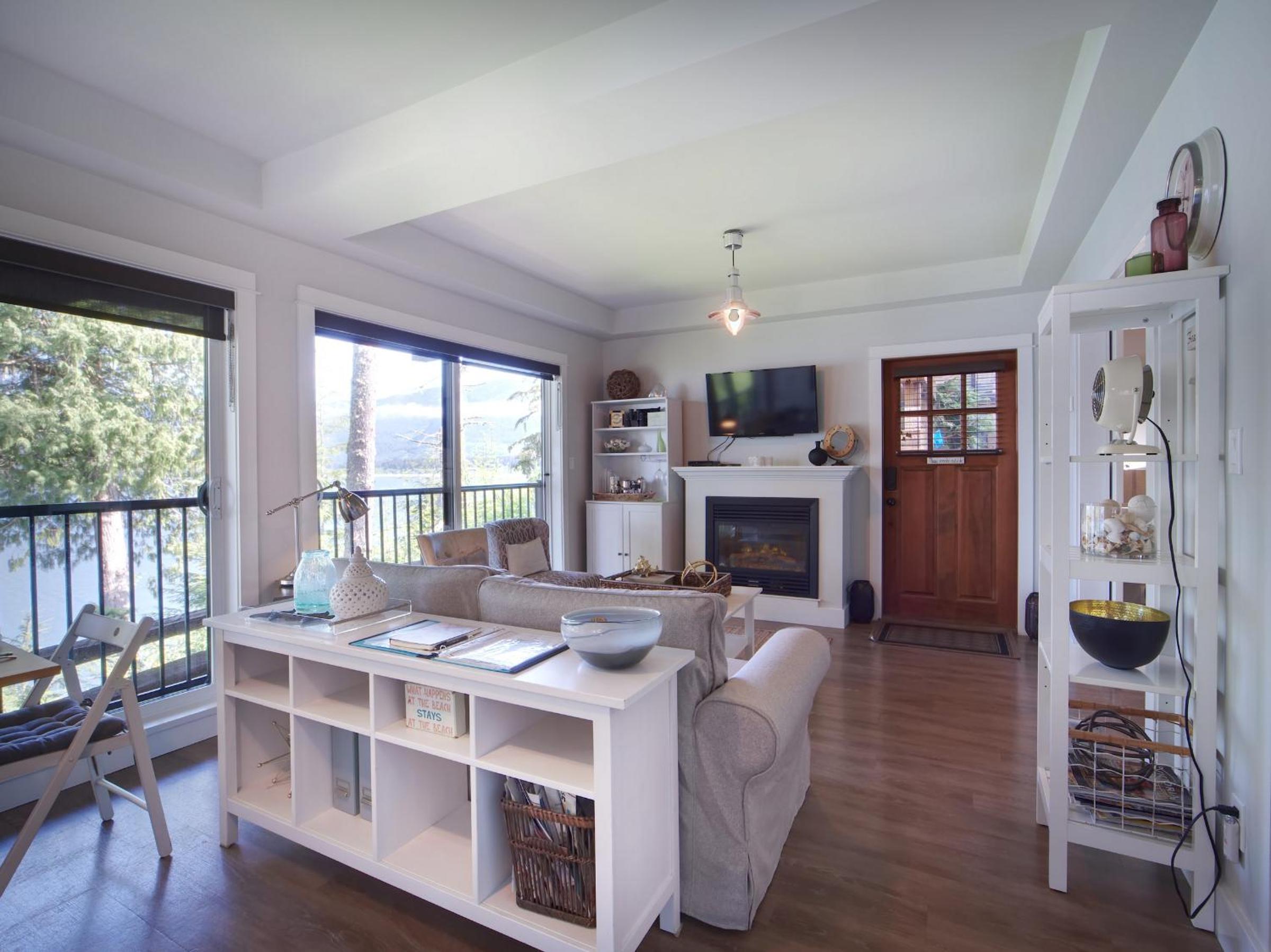 King Suite With Sea View - Unit 244 - No Pets Allowed
