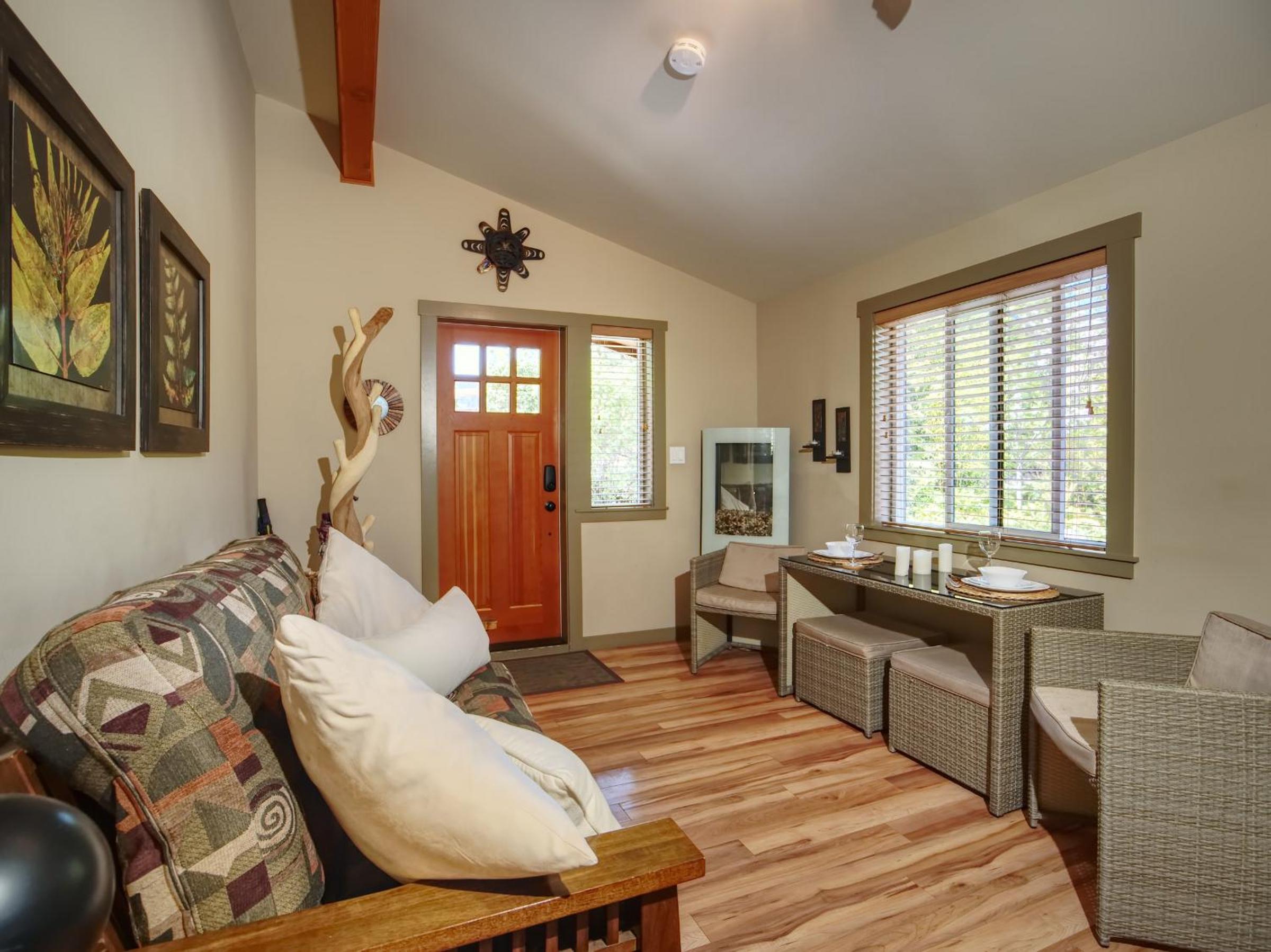 One-Bedroom Cottage - Unit 82 - No Pets Allowed