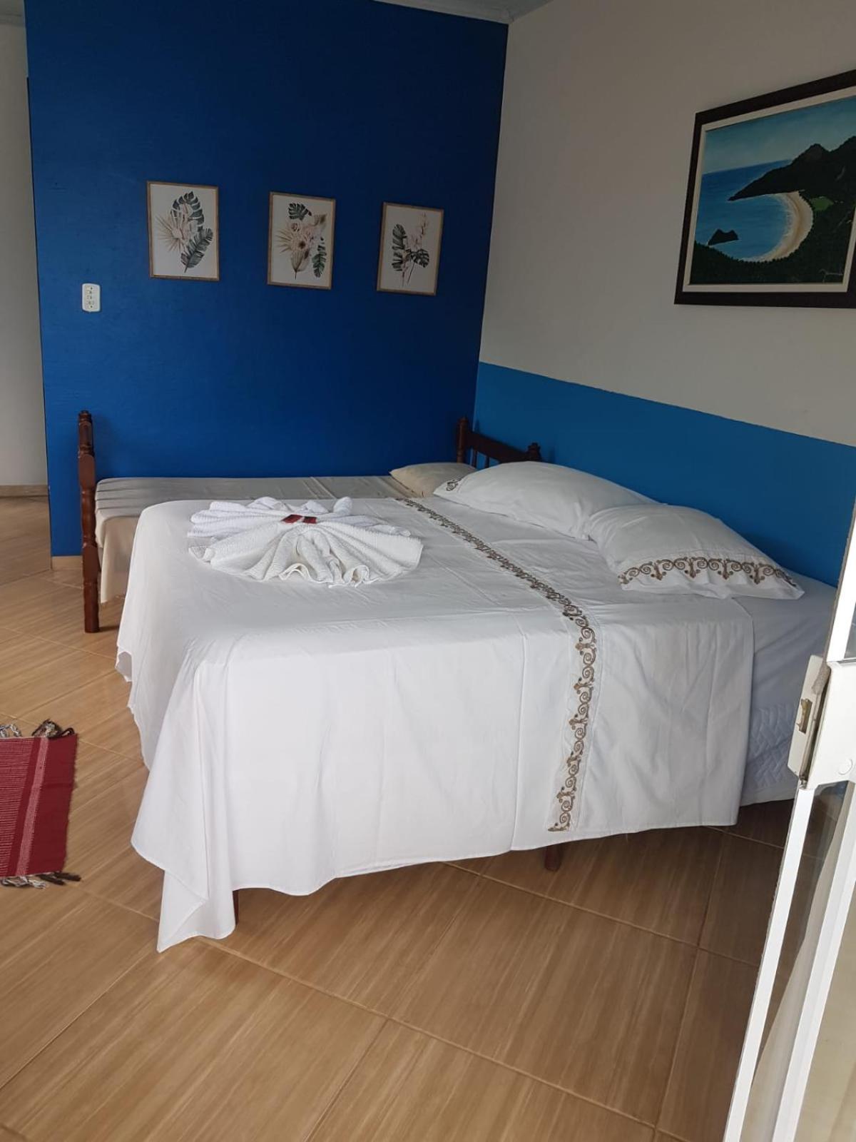 Triple Room with Bathroom photo 2