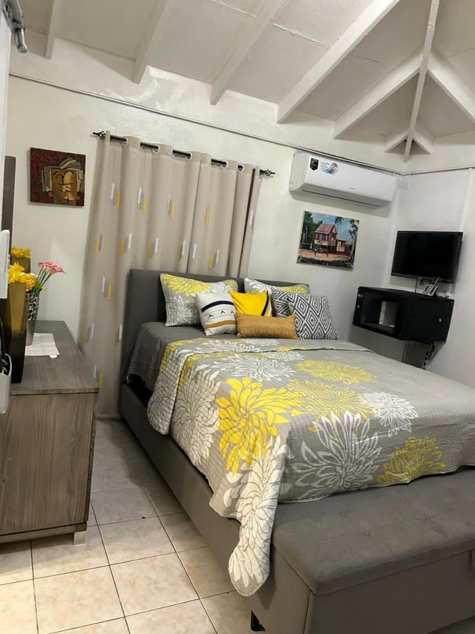 Two-Bedroom House photo 1
